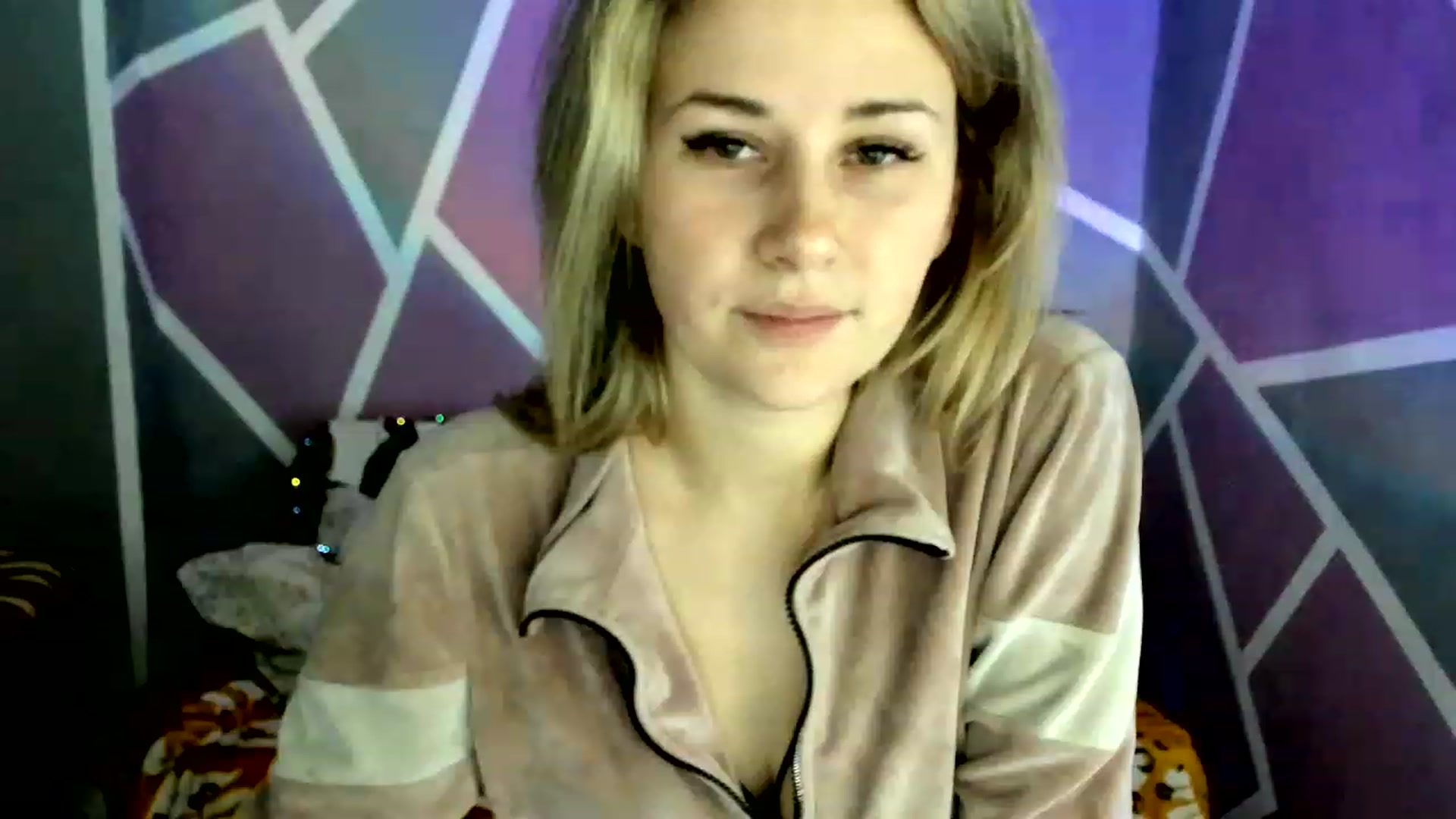 Gallery image thumbnail from Blondie_Star's myfreecams stream on, 01/25/2023, 15:22 image 19 of 20