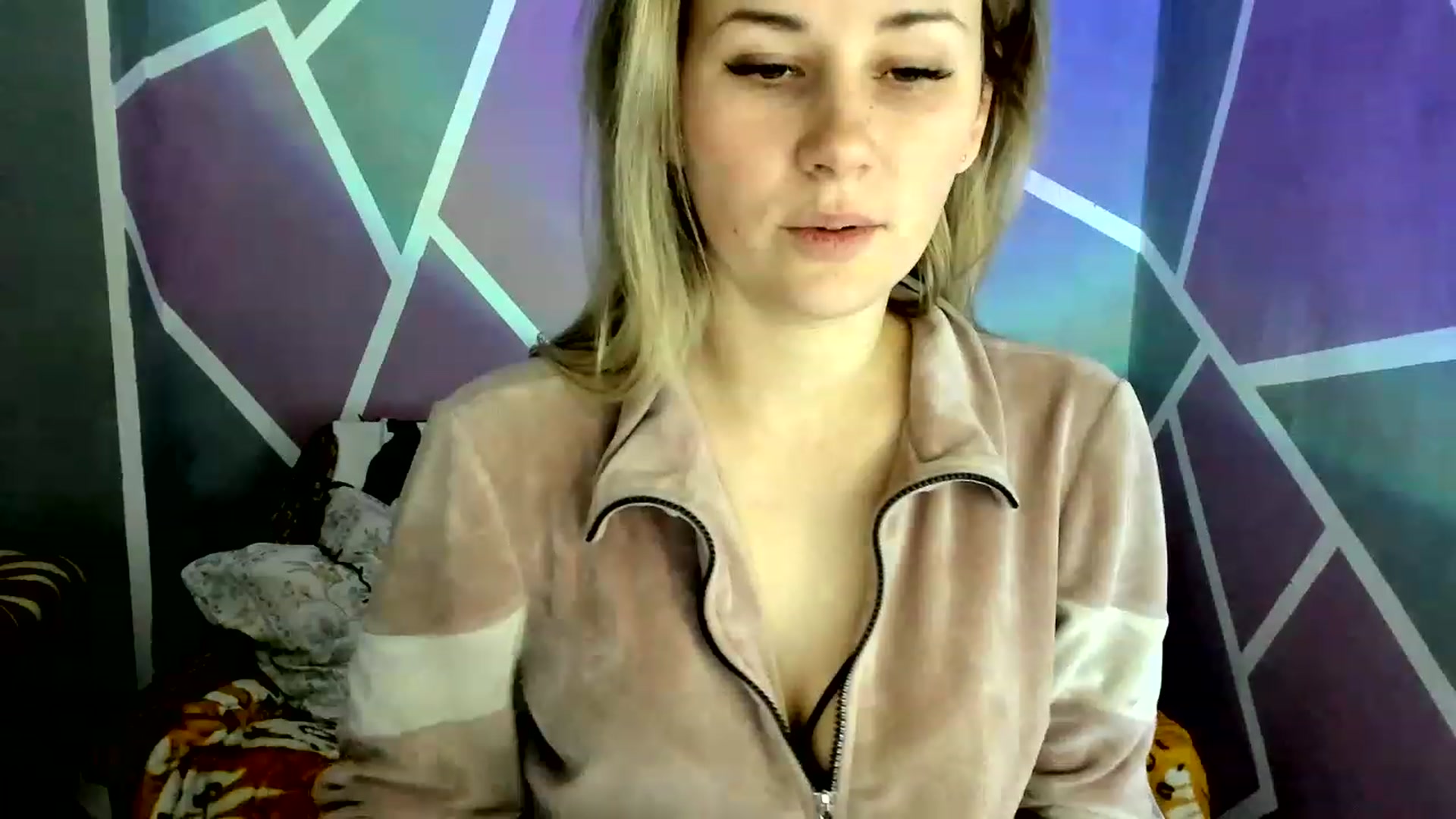 Gallery image thumbnail from Blondie_Star's myfreecams stream on, 01/25/2023, 15:22 image 18 of 20