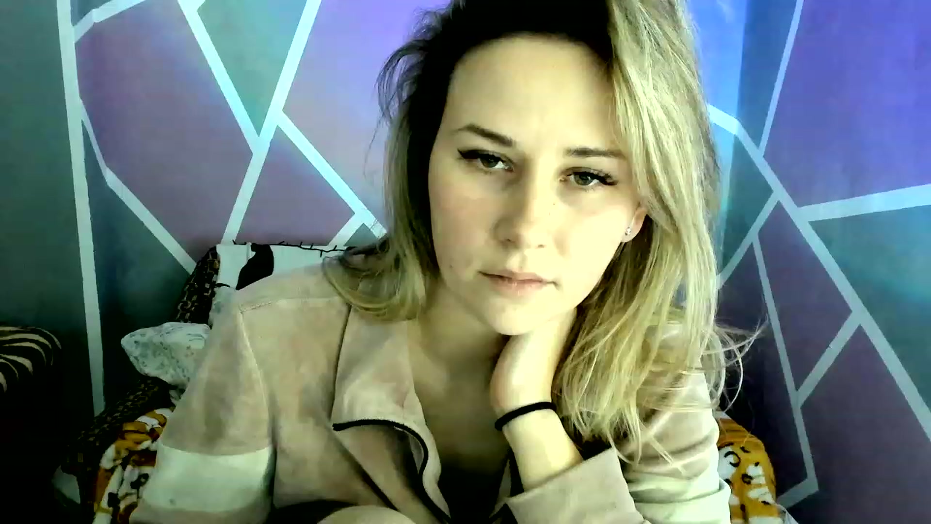 Gallery image thumbnail from Blondie_Star's myfreecams stream on, 01/25/2023, 16:26 image 13 of 20