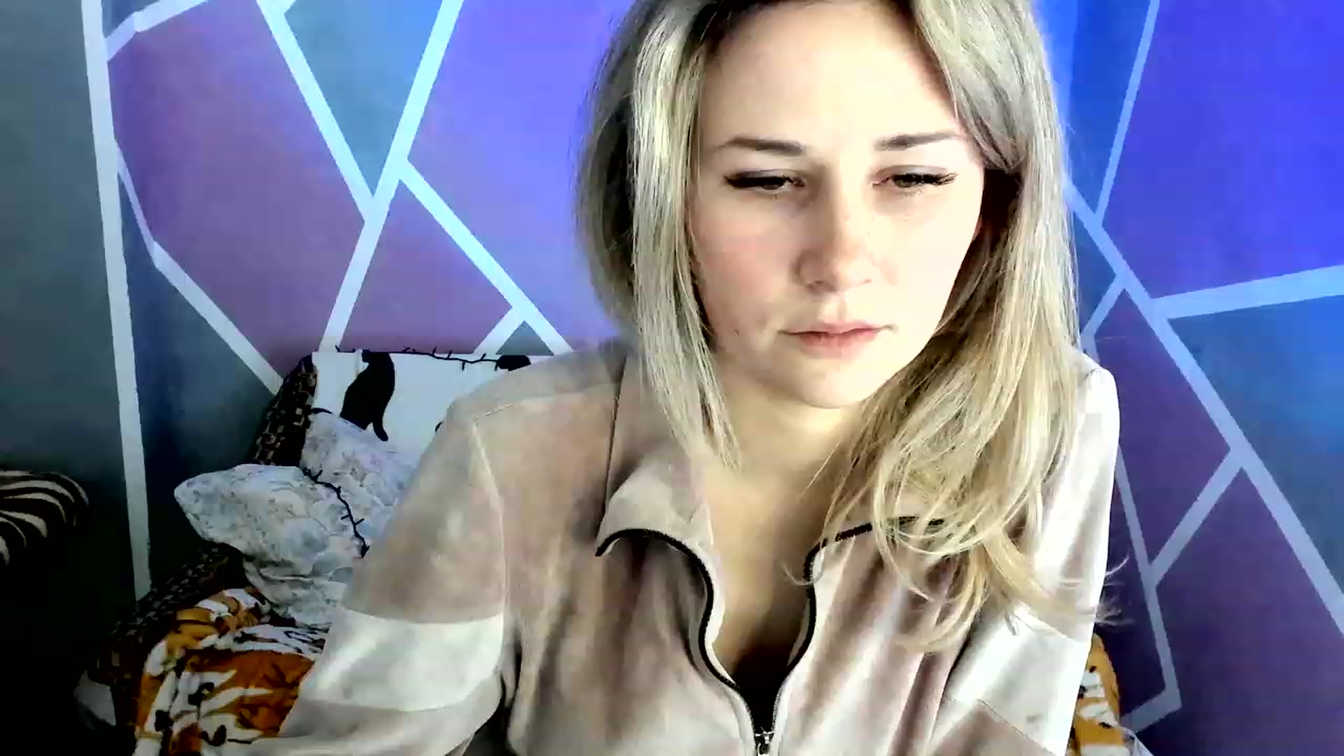 Gallery image thumbnail from Blondie_Star's myfreecams stream on, 01/25/2023, 16:26 image 4 of 20