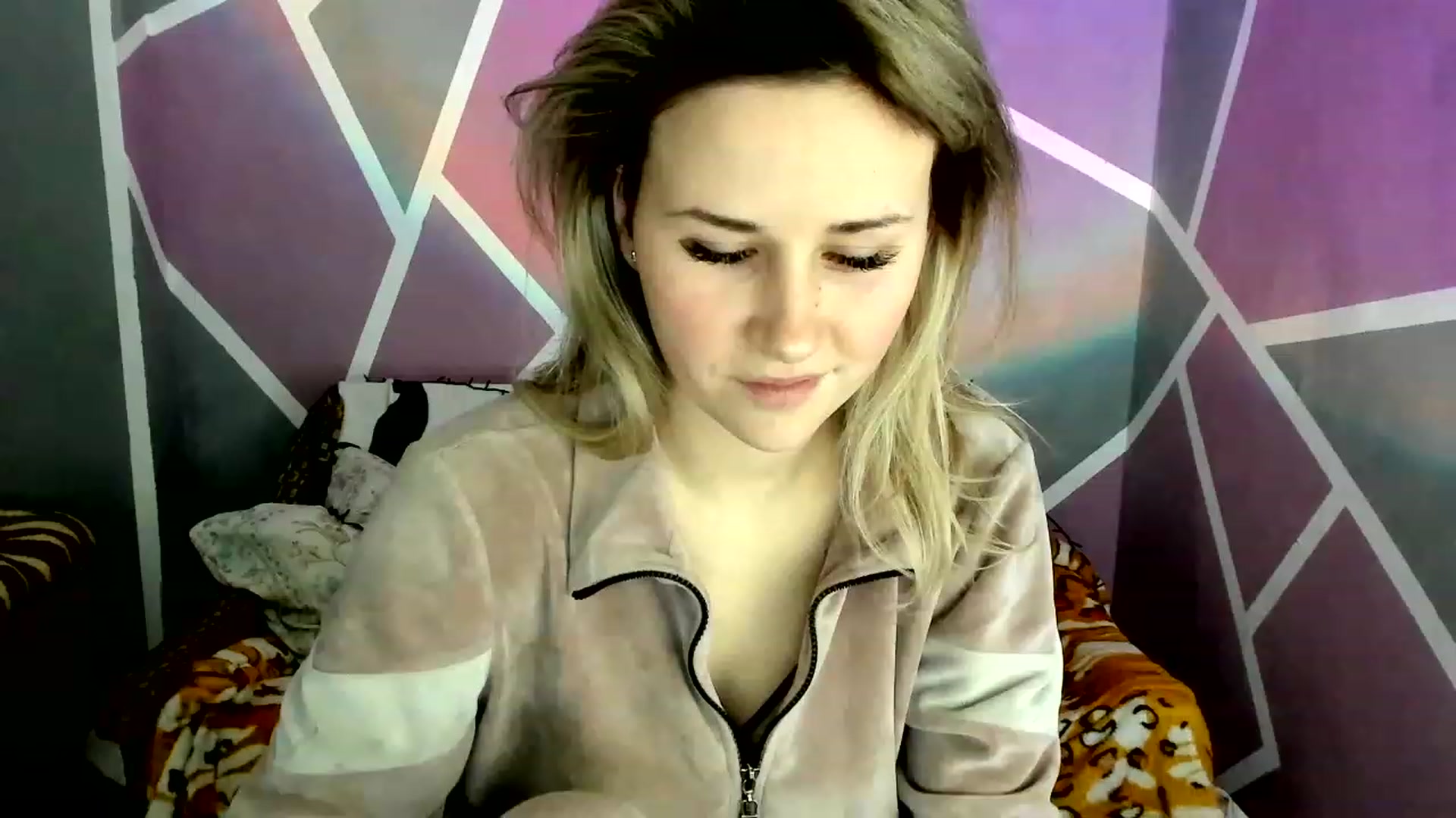 Gallery image thumbnail from Blondie_Star's myfreecams stream on, 01/25/2023, 16:26 image 15 of 20