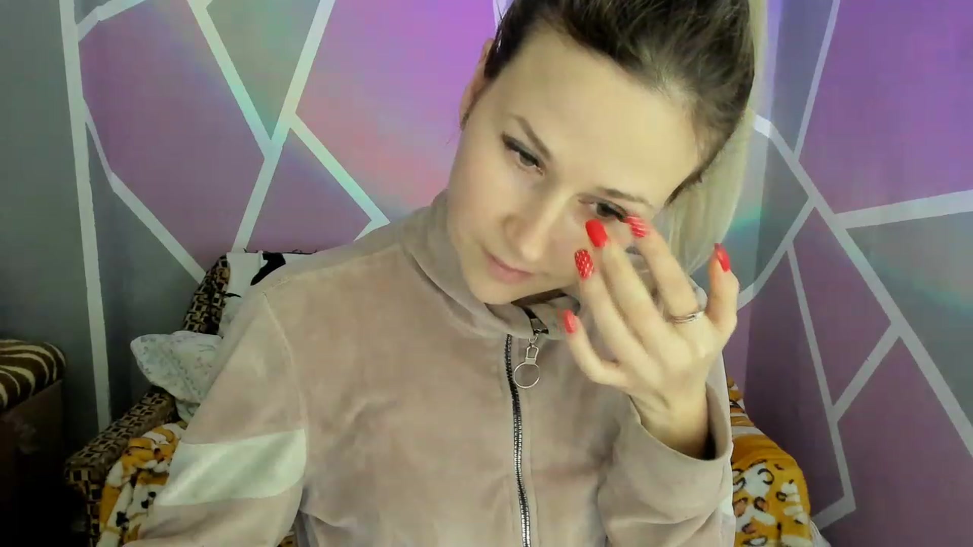 Gallery image thumbnail from Blondie_Star's myfreecams stream on, 01/27/2023, 16:35 image 14 of 20