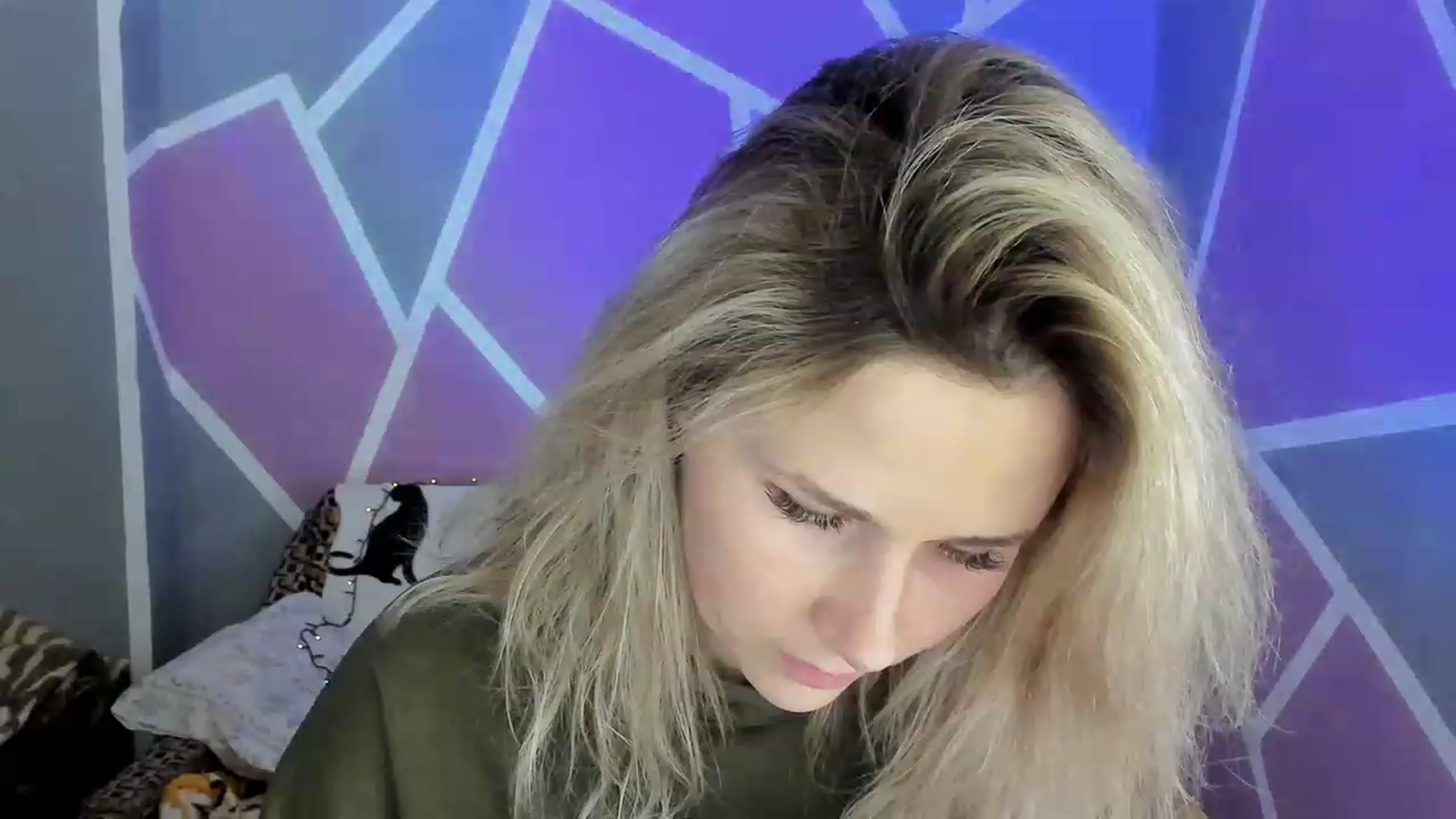 Gallery image thumbnail from Blondie_Star's myfreecams stream on, 01/30/2023, 16:20 image 12 of 20