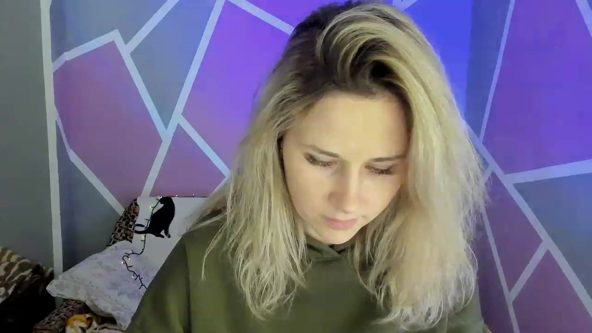 Gallery image thumbnail from Blondie_Star's myfreecams stream on, 01/30/2023, 16:20 image 9 of 20