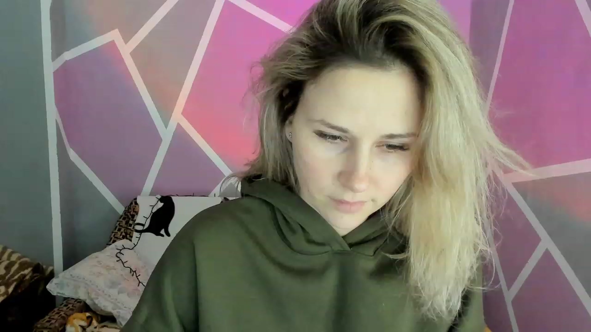 Gallery image thumbnail from Blondie_Star's myfreecams stream on, 01/30/2023, 16:20 image 1 of 20