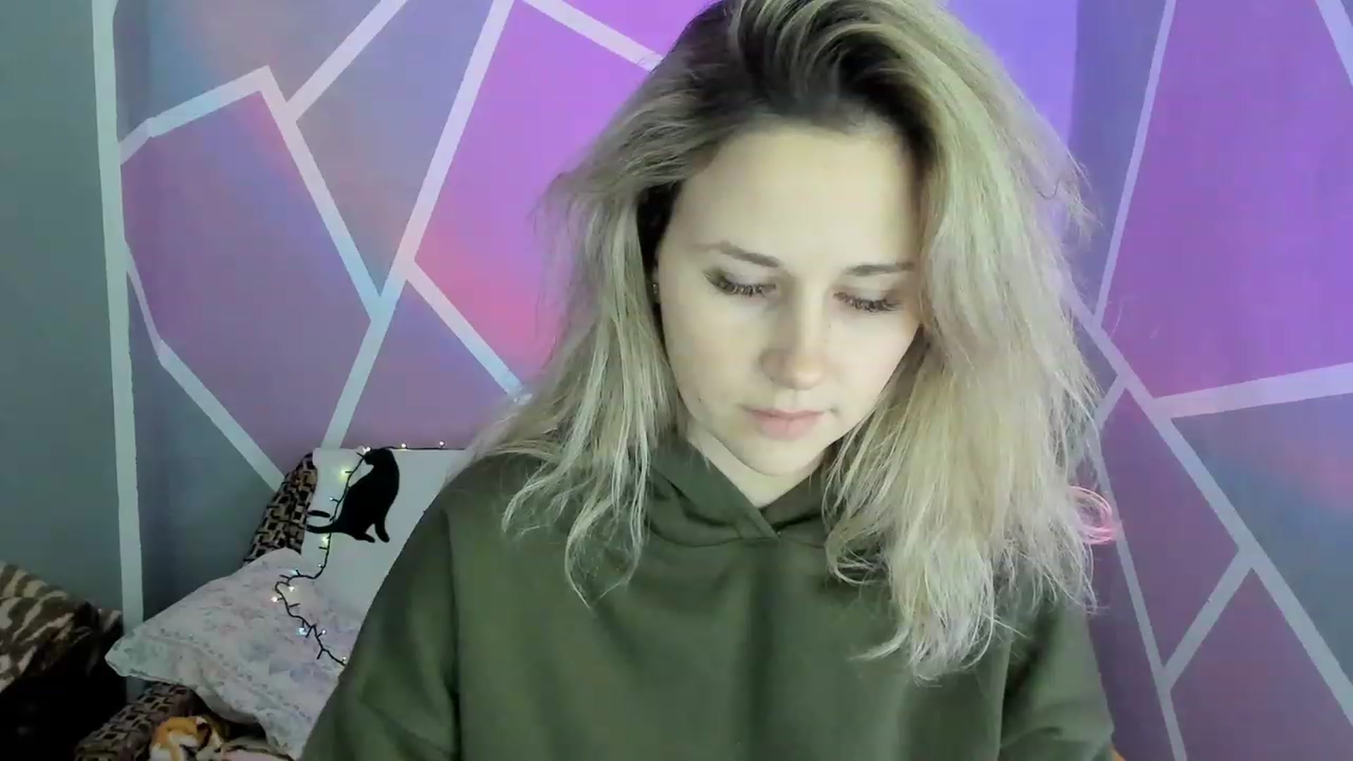 Gallery image thumbnail from Blondie_Star's myfreecams stream on, 01/30/2023, 16:20 image 3 of 20