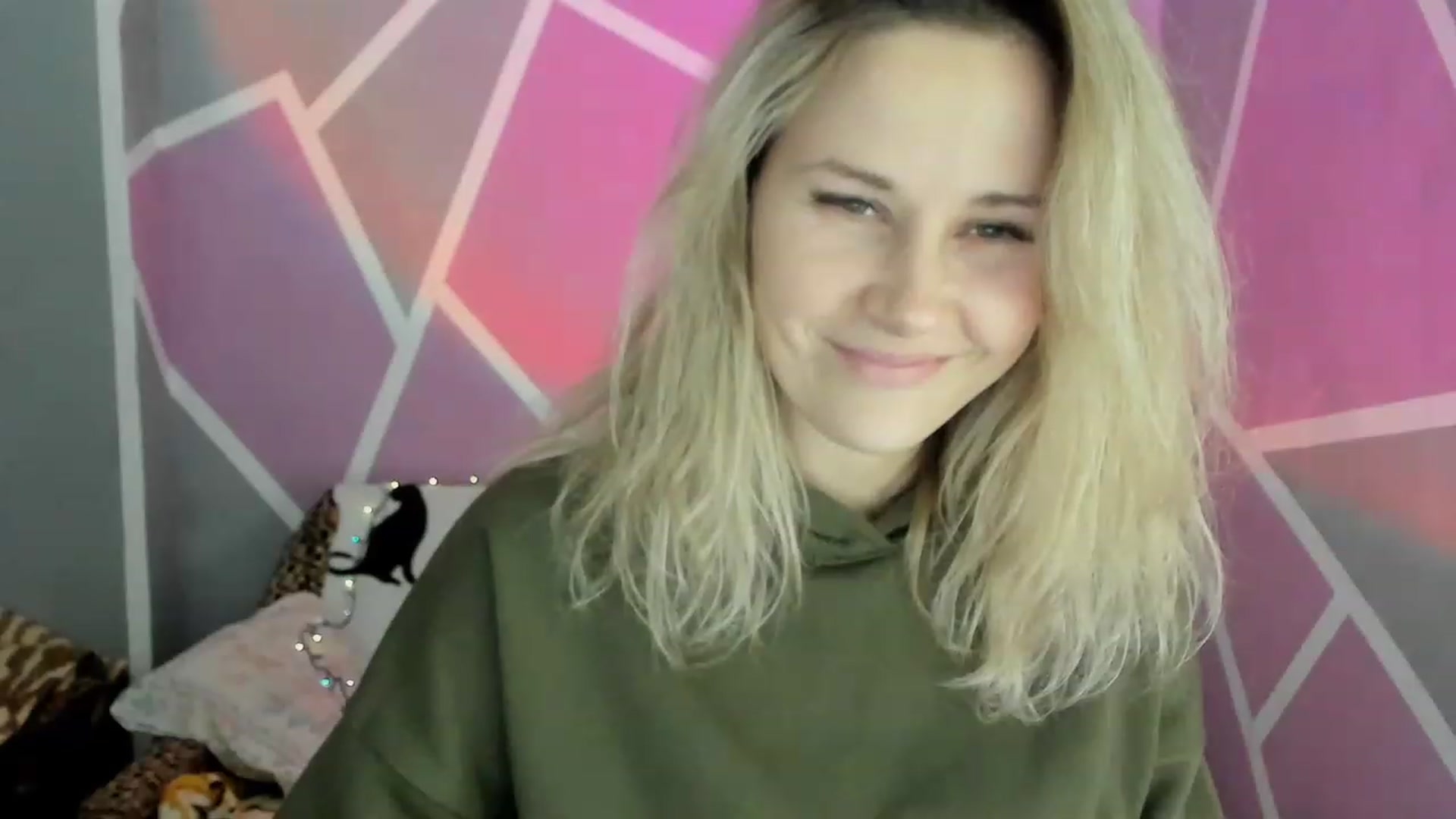 Gallery image thumbnail from Blondie_Star's myfreecams stream on, 01/30/2023, 16:20 image 11 of 20