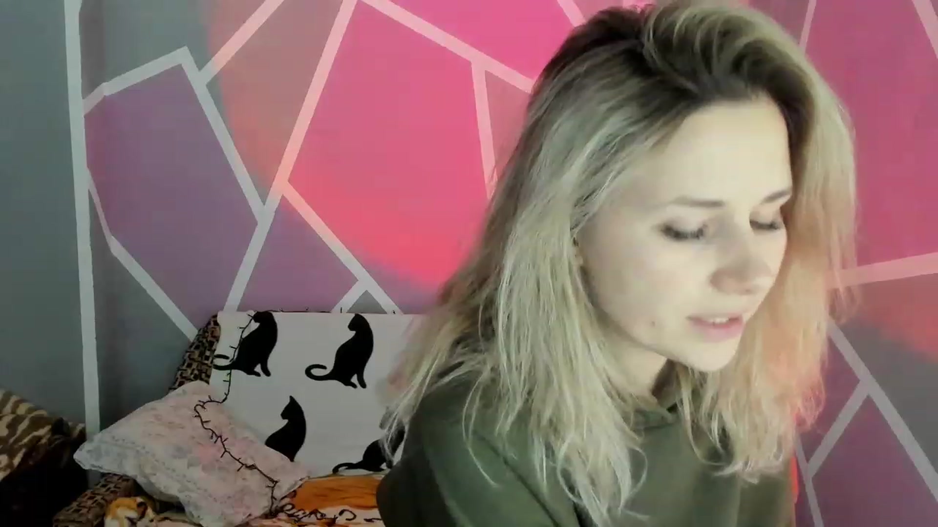 Gallery image thumbnail from Blondie_Star's myfreecams stream on, 01/30/2023, 16:20 image 8 of 20