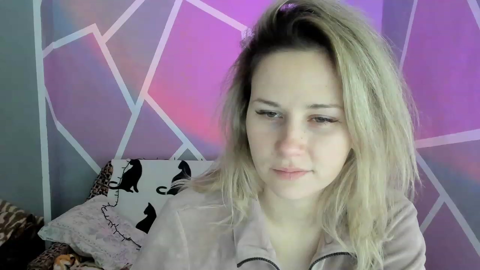 Gallery image thumbnail from Blondie_Star's myfreecams stream on, 01/31/2023, 15:21 image 3 of 20