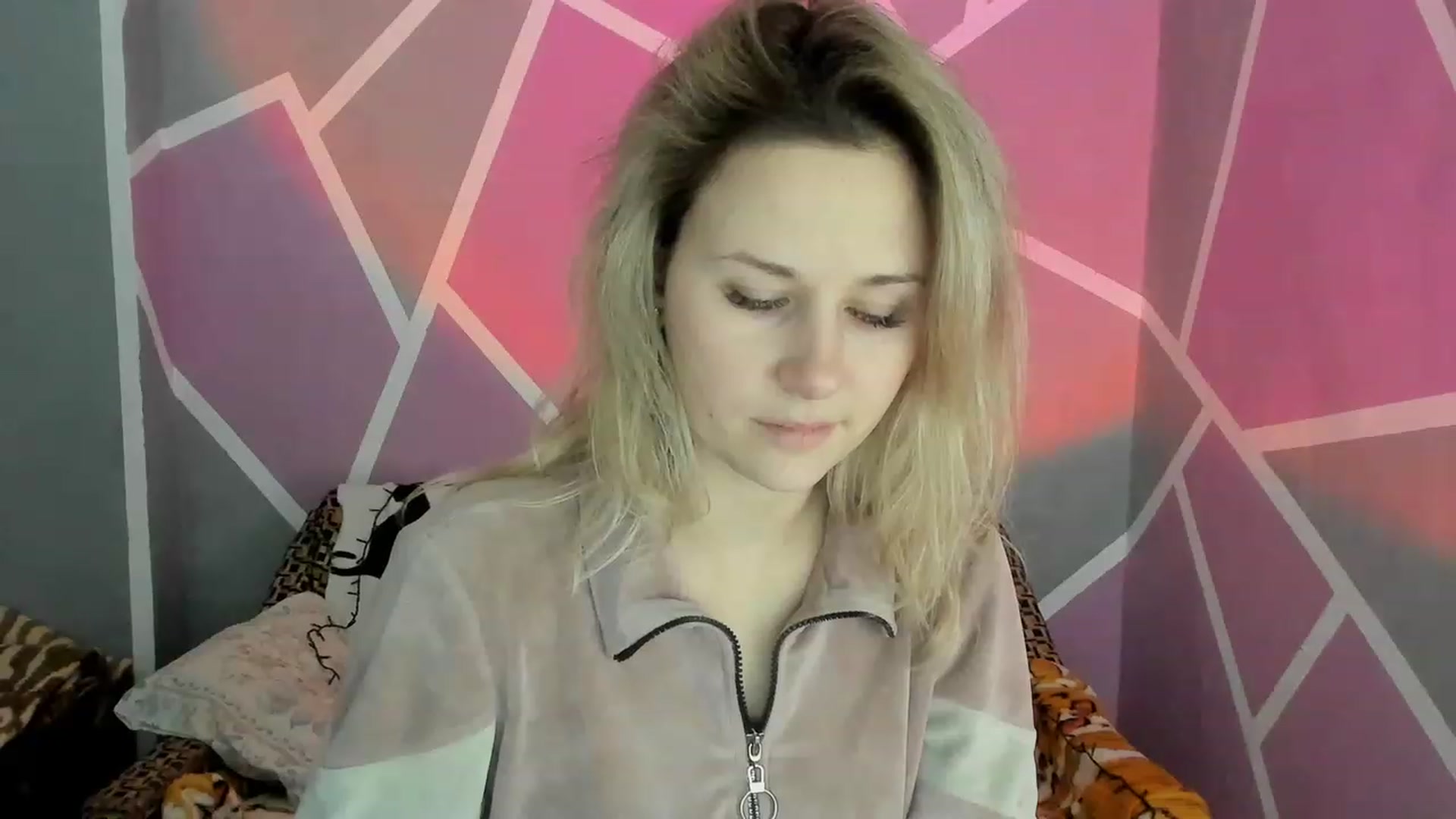 Gallery image thumbnail from Blondie_Star's myfreecams stream on, 01/31/2023, 15:21 image 8 of 20