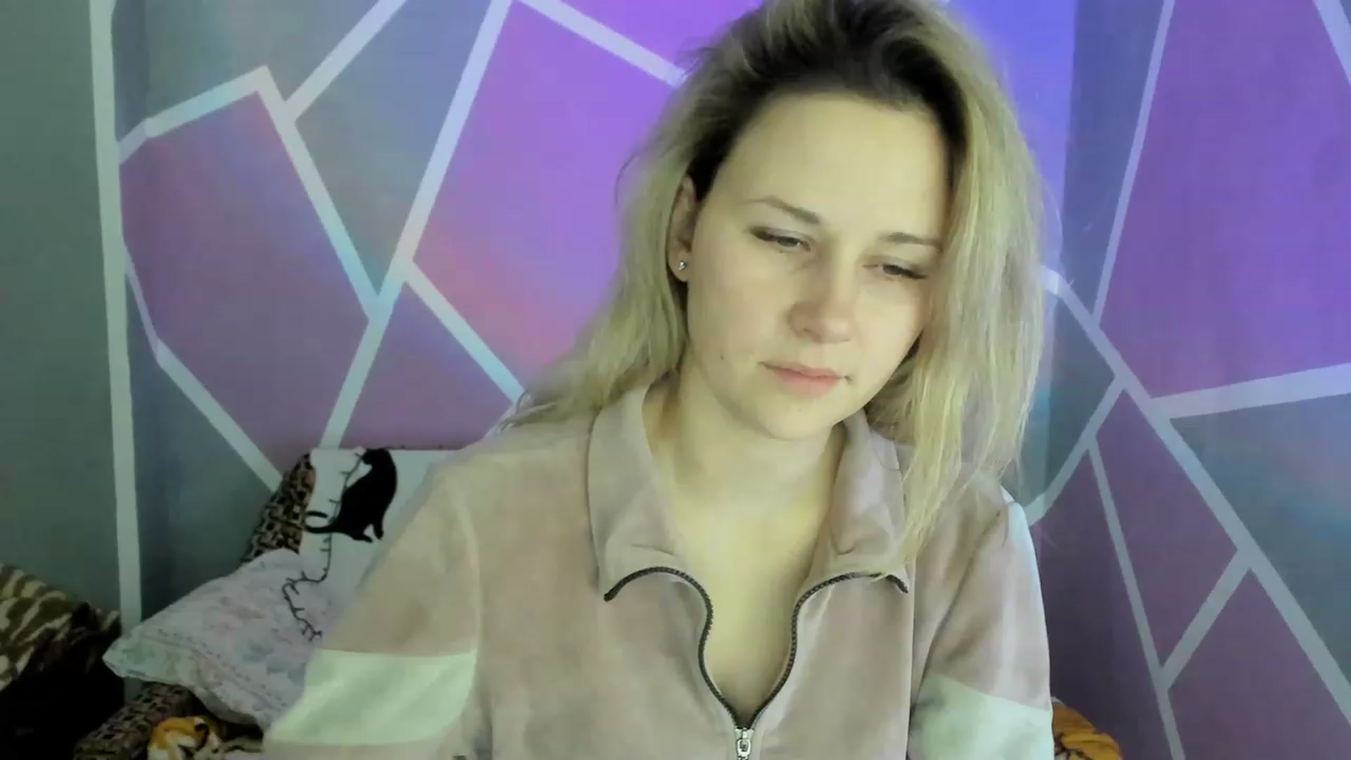 Gallery image thumbnail from Blondie_Star's myfreecams stream on, 01/31/2023, 15:21 image 4 of 20