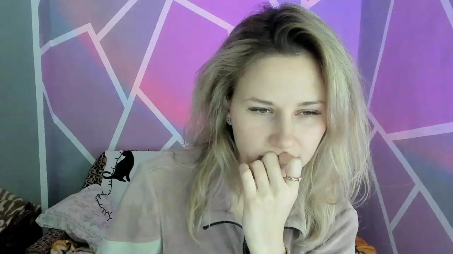 Gallery image thumbnail from Blondie_Star's myfreecams stream on, 01/31/2023, 15:21 image 15 of 20