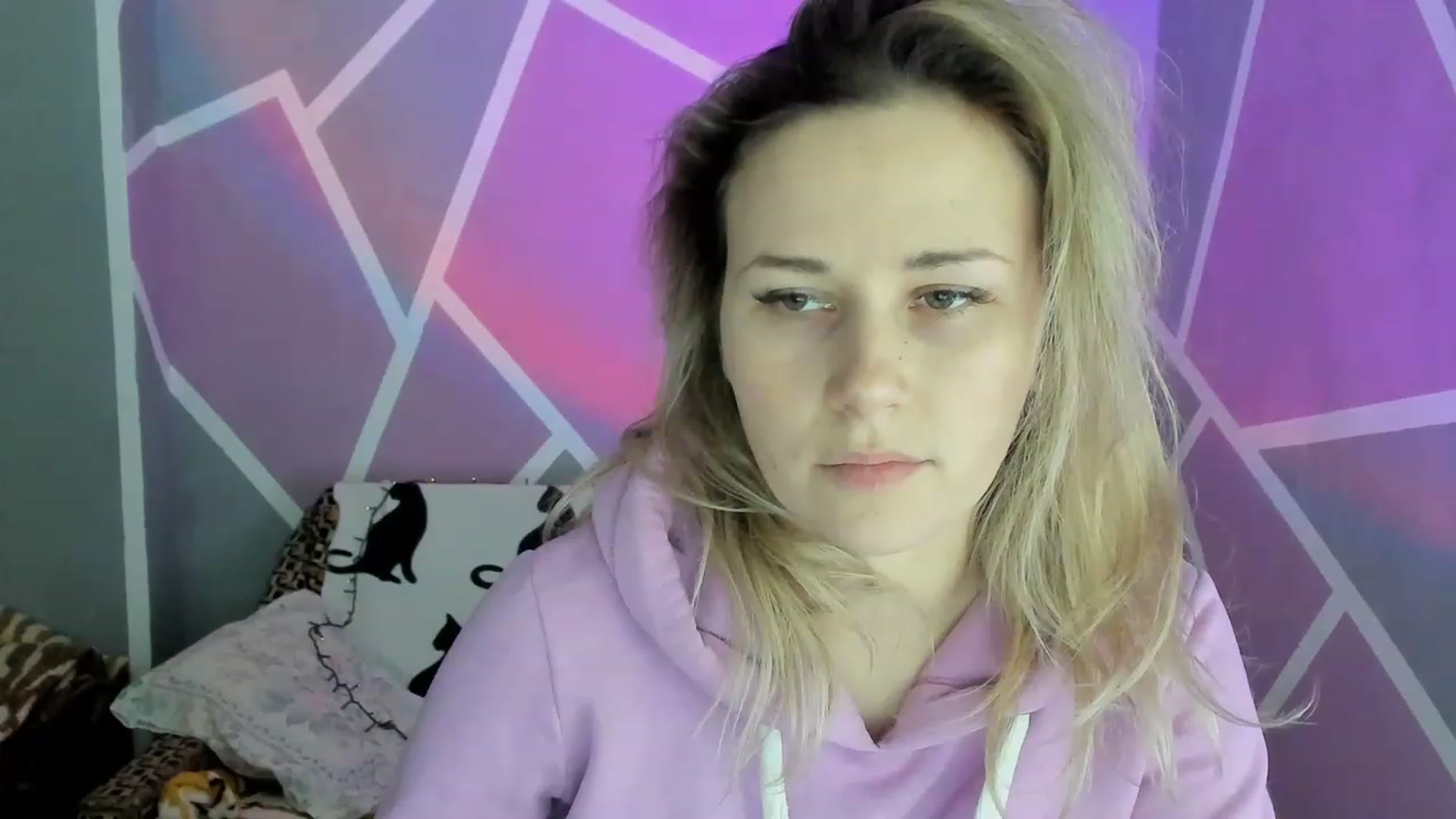 Gallery image thumbnail from Blondie_Star's myfreecams stream on, 02/02/2023, 15:50 image 6 of 20