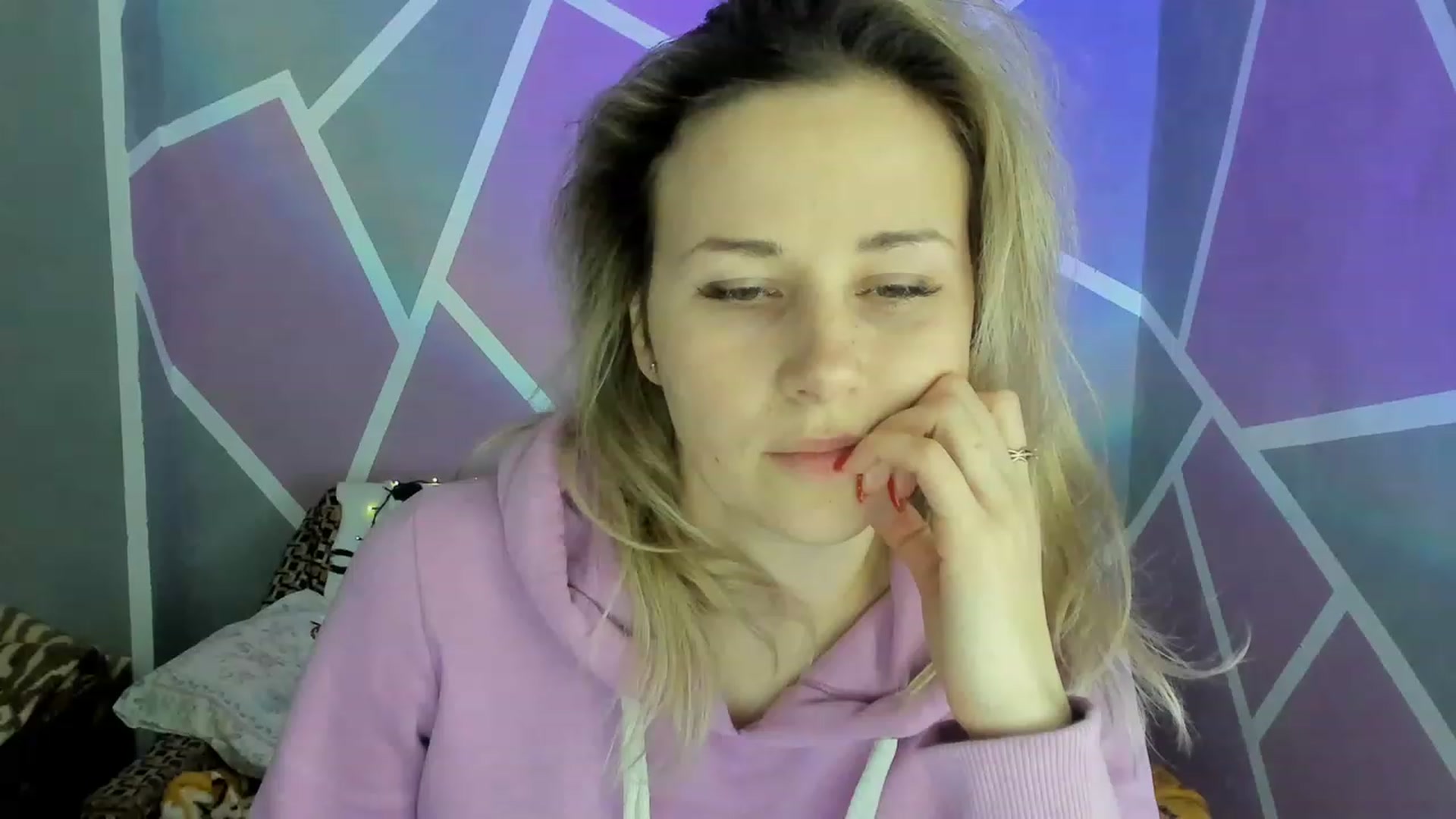 Gallery image thumbnail from Blondie_Star's myfreecams stream on, 02/02/2023, 15:50 image 10 of 20