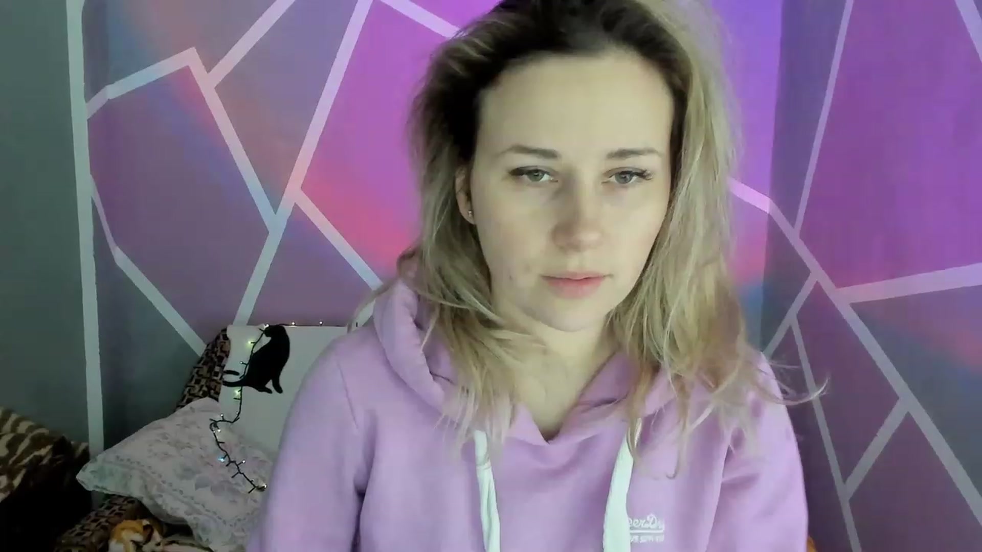 Gallery image thumbnail from Blondie_Star's myfreecams stream on, 02/02/2023, 15:50 image 3 of 20