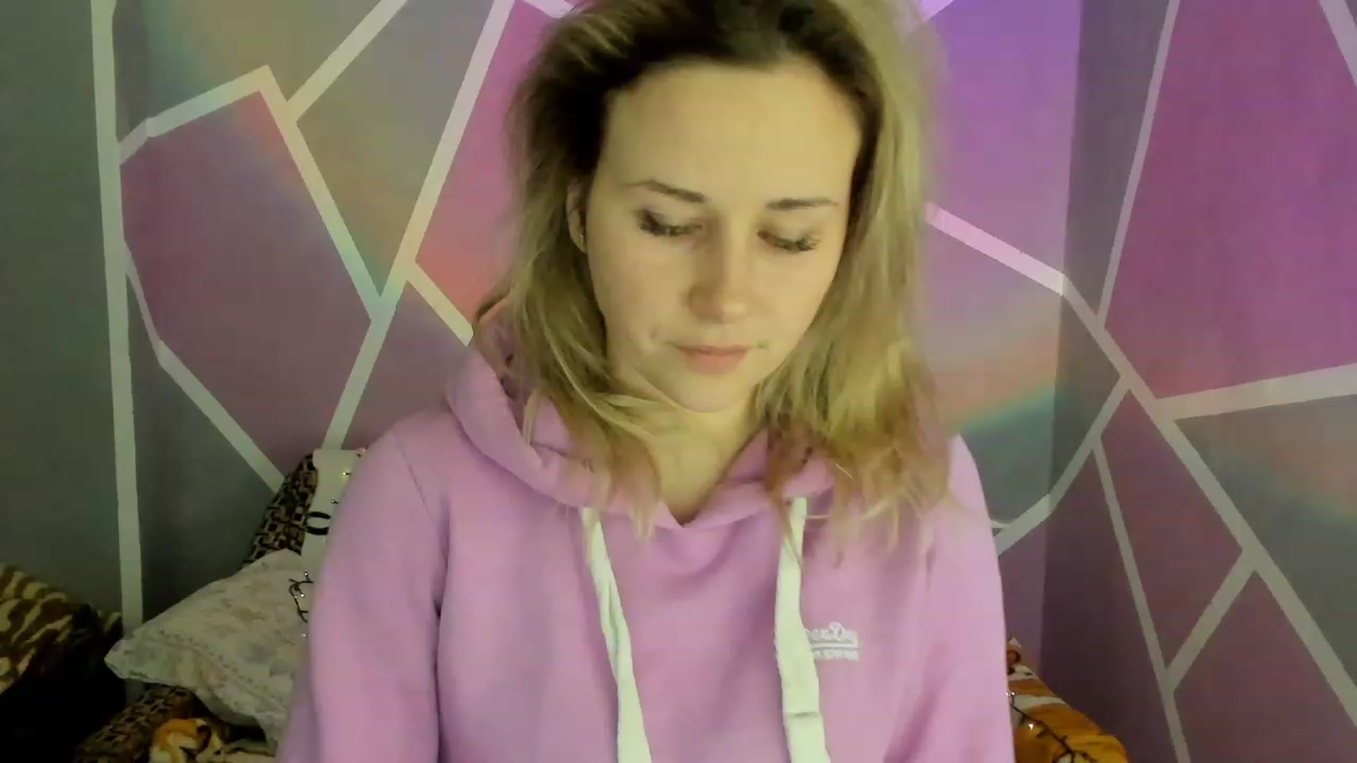Gallery image thumbnail from Blondie_Star's myfreecams stream on, 02/02/2023, 15:50 image 17 of 20