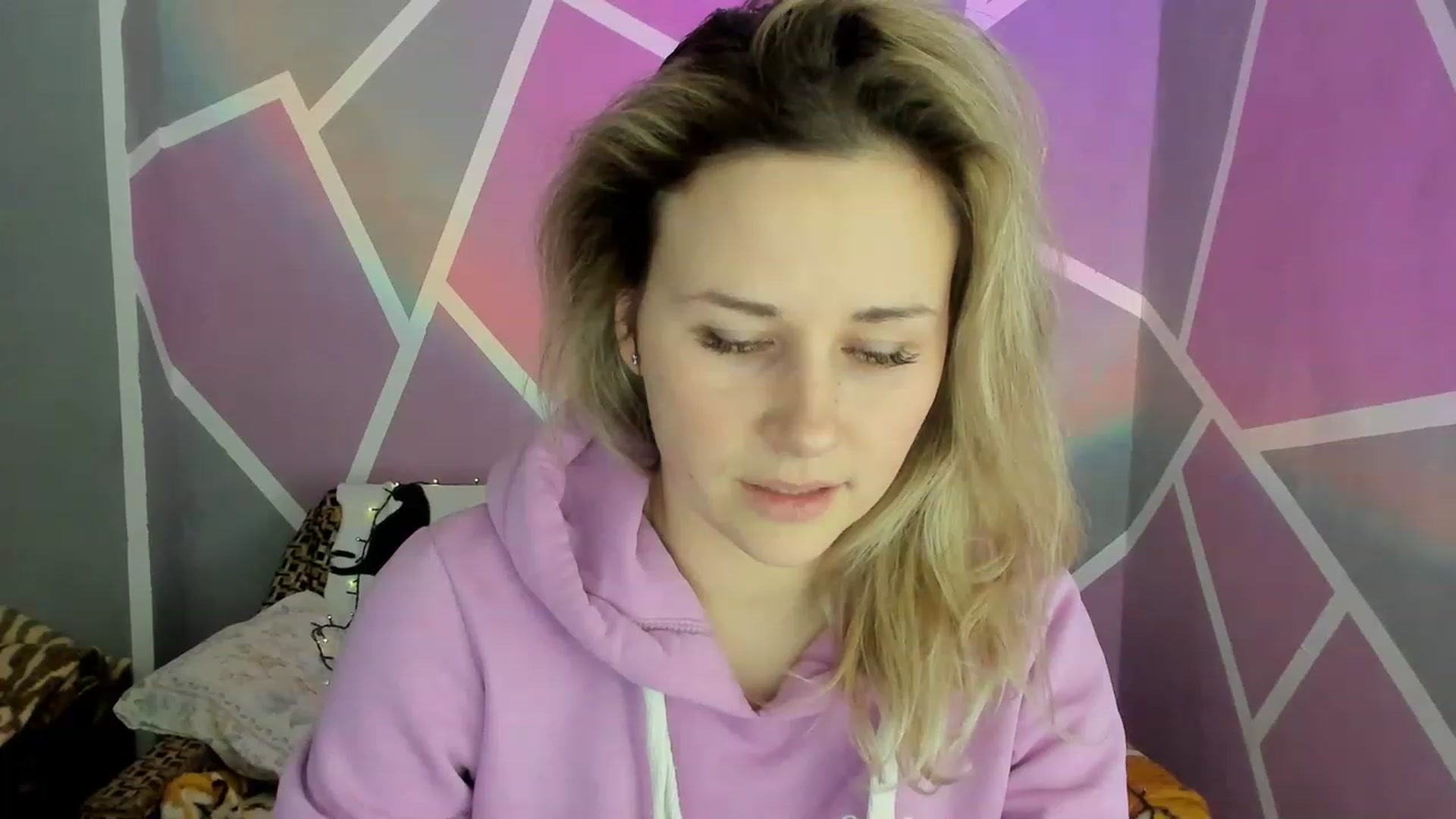 Gallery image thumbnail from Blondie_Star's myfreecams stream on, 02/02/2023, 16:05 image 15 of 20