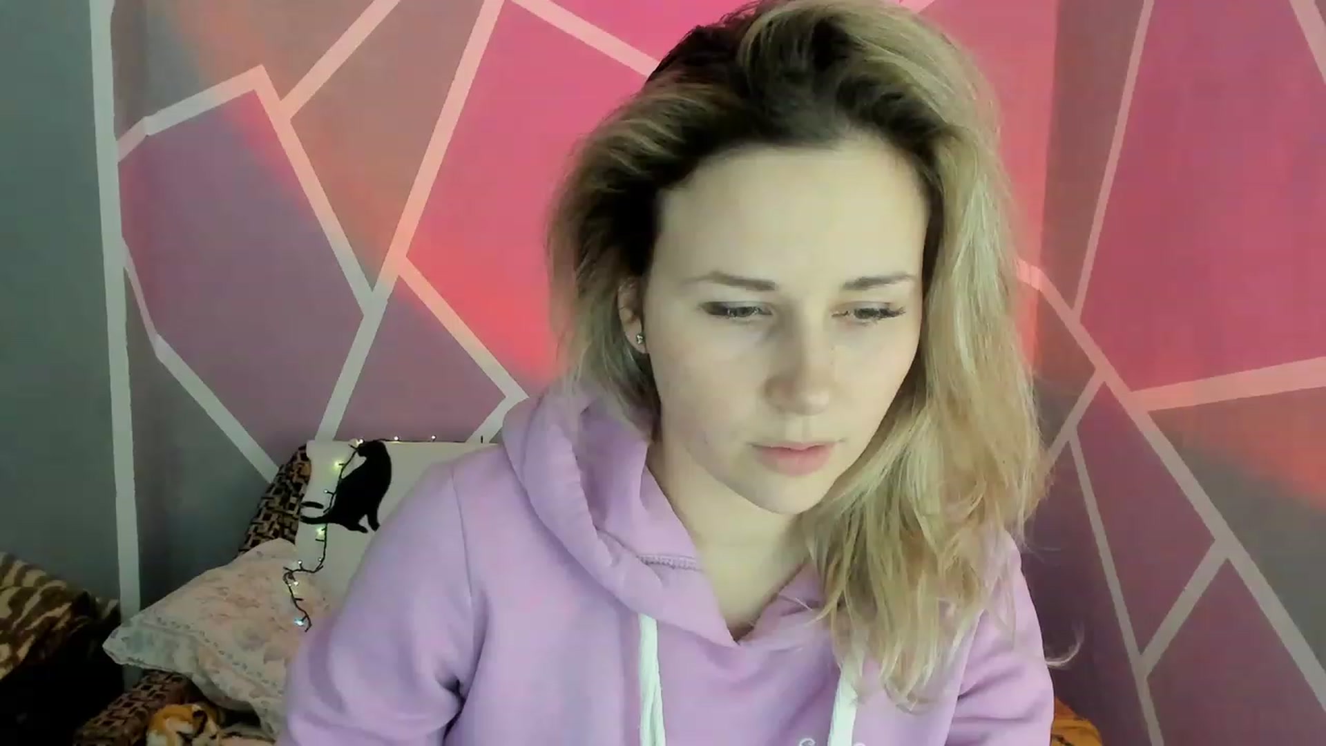 Gallery image thumbnail from Blondie_Star's myfreecams stream on, 02/02/2023, 16:05 image 16 of 20