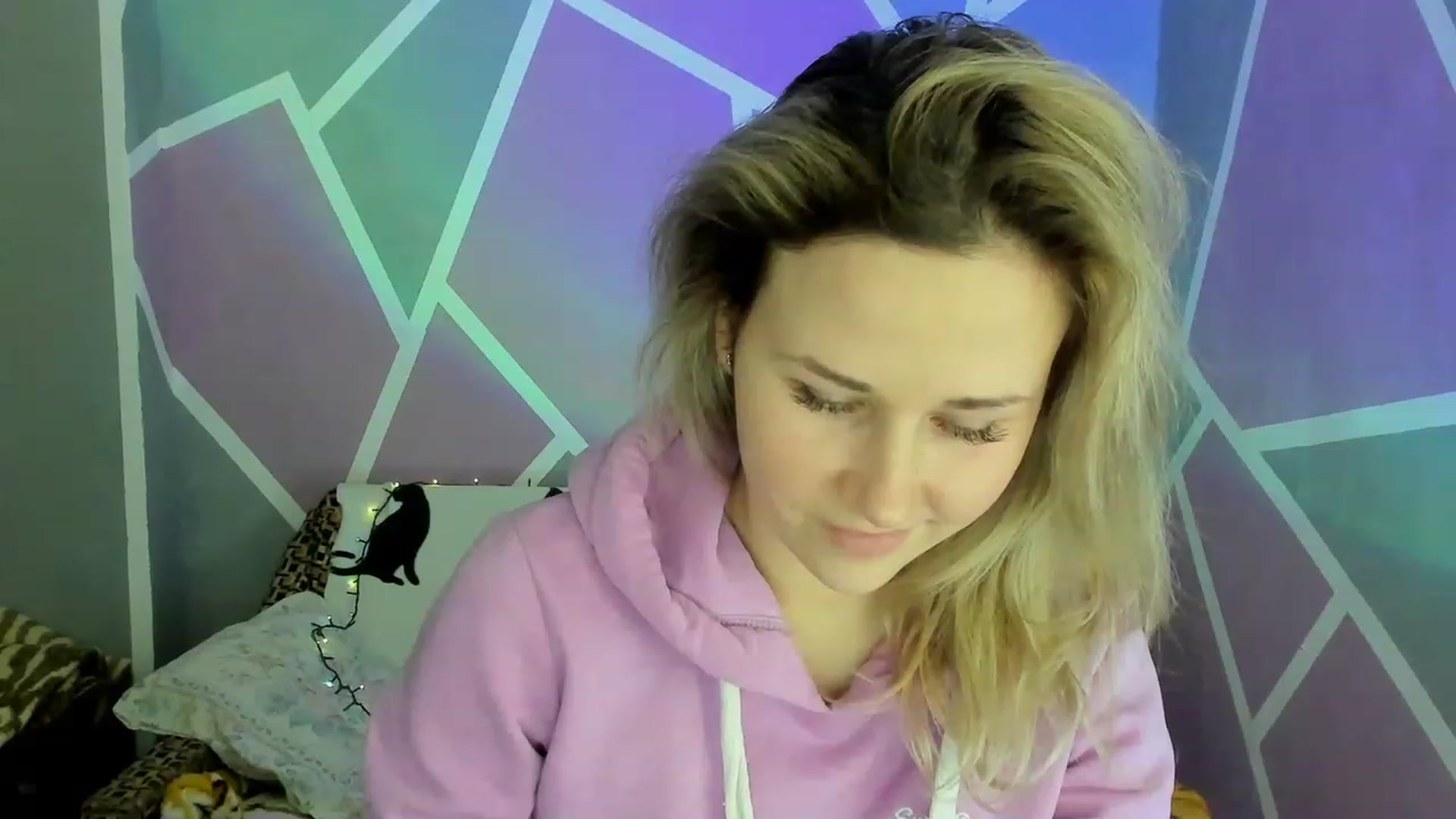 Gallery image thumbnail from Blondie_Star's myfreecams stream on, 02/02/2023, 16:05 image 18 of 20