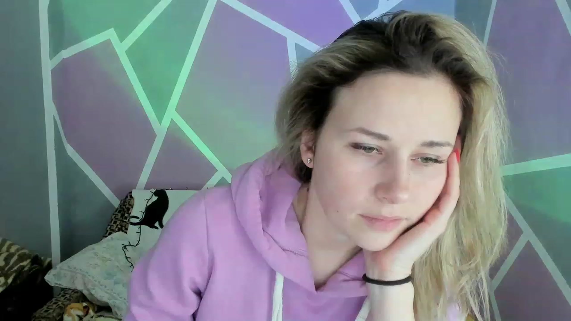 Gallery image thumbnail from Blondie_Star's myfreecams stream on, 02/02/2023, 16:05 image 13 of 20