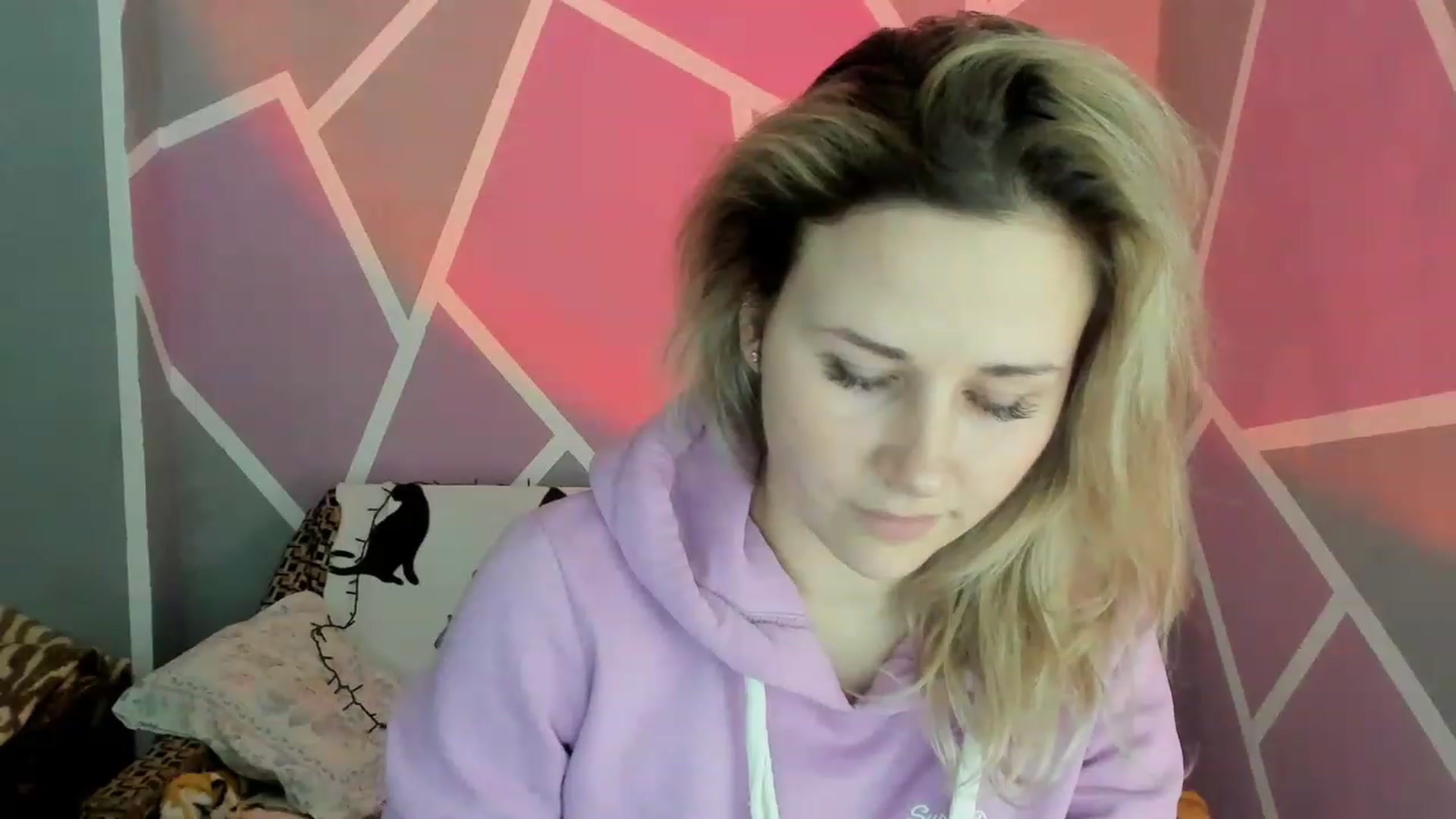 Gallery image thumbnail from Blondie_Star's myfreecams stream on, 02/02/2023, 16:05 image 19 of 20