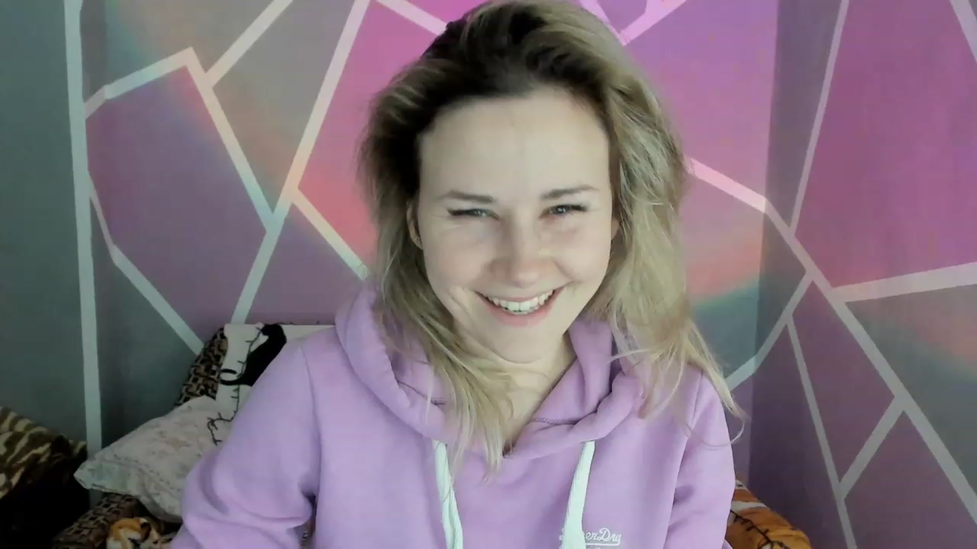Gallery image thumbnail from Blondie_Star's myfreecams stream on, 02/02/2023, 16:05 image 2 of 20