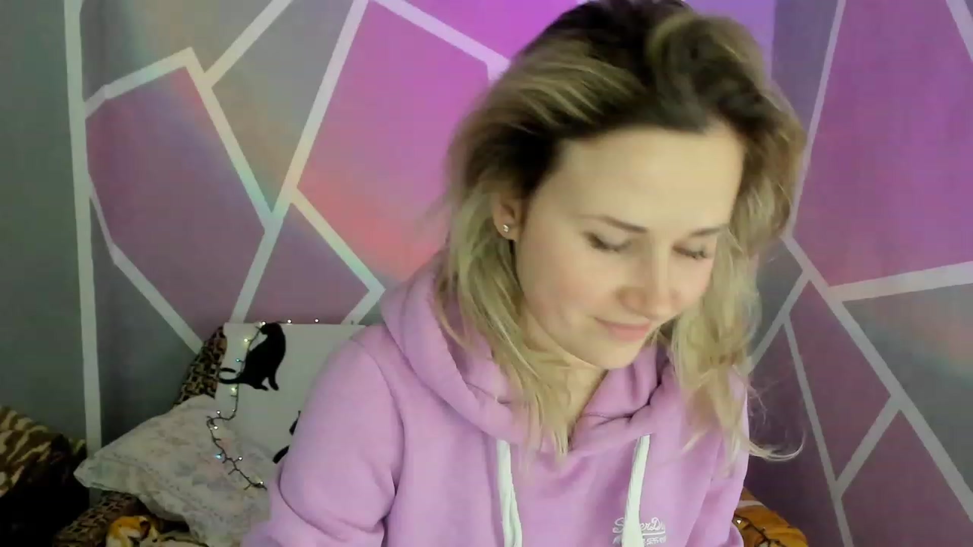 Gallery image thumbnail from Blondie_Star's myfreecams stream on, 02/02/2023, 16:05 image 8 of 20
