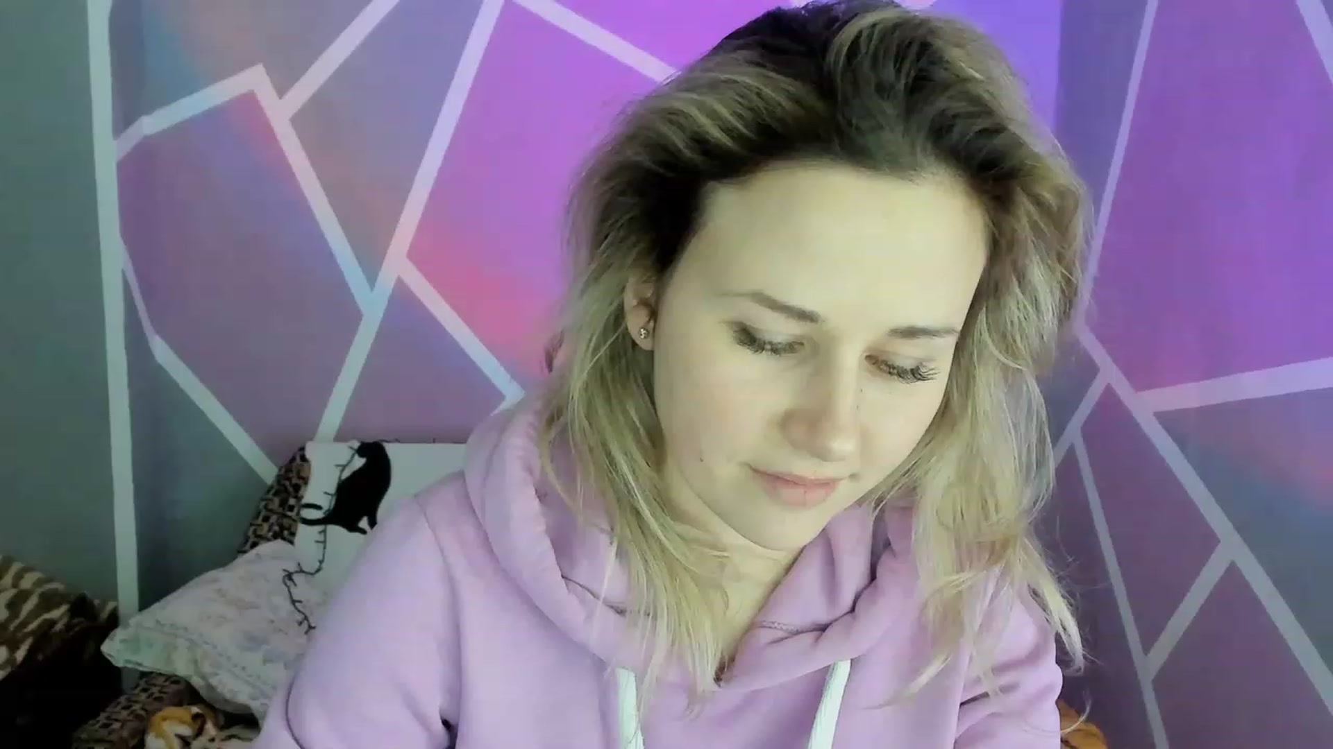Gallery image thumbnail from Blondie_Star's myfreecams stream on, 02/02/2023, 16:05 image 3 of 20