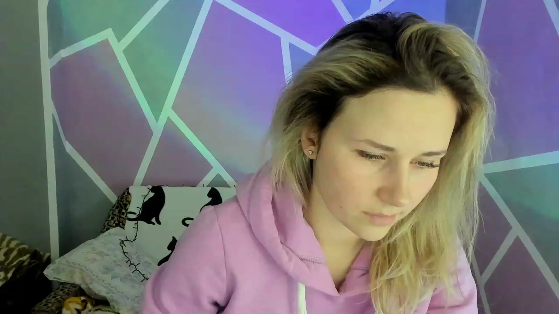 Gallery image thumbnail from Blondie_Star's myfreecams stream on, 02/02/2023, 16:22 image 18 of 20