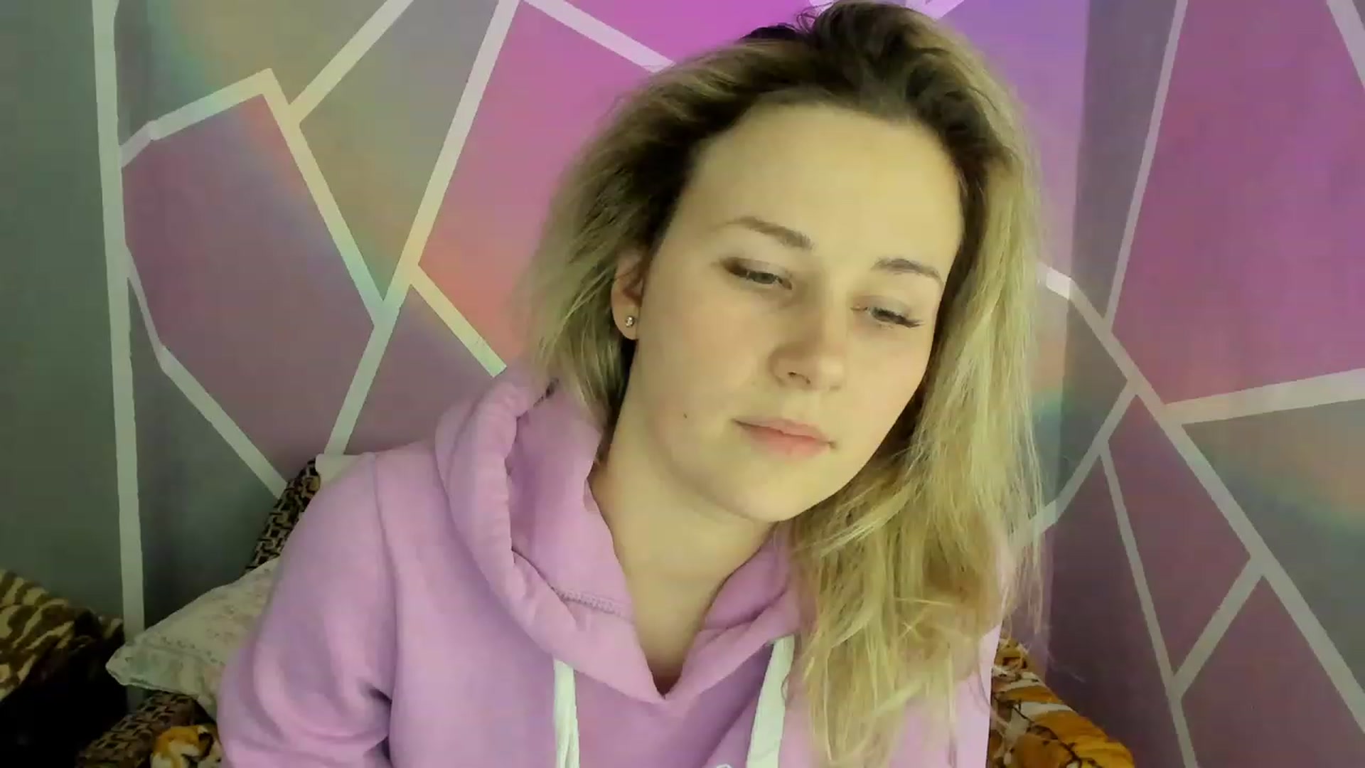 Gallery image thumbnail from Blondie_Star's myfreecams stream on, 02/02/2023, 16:22 image 13 of 20