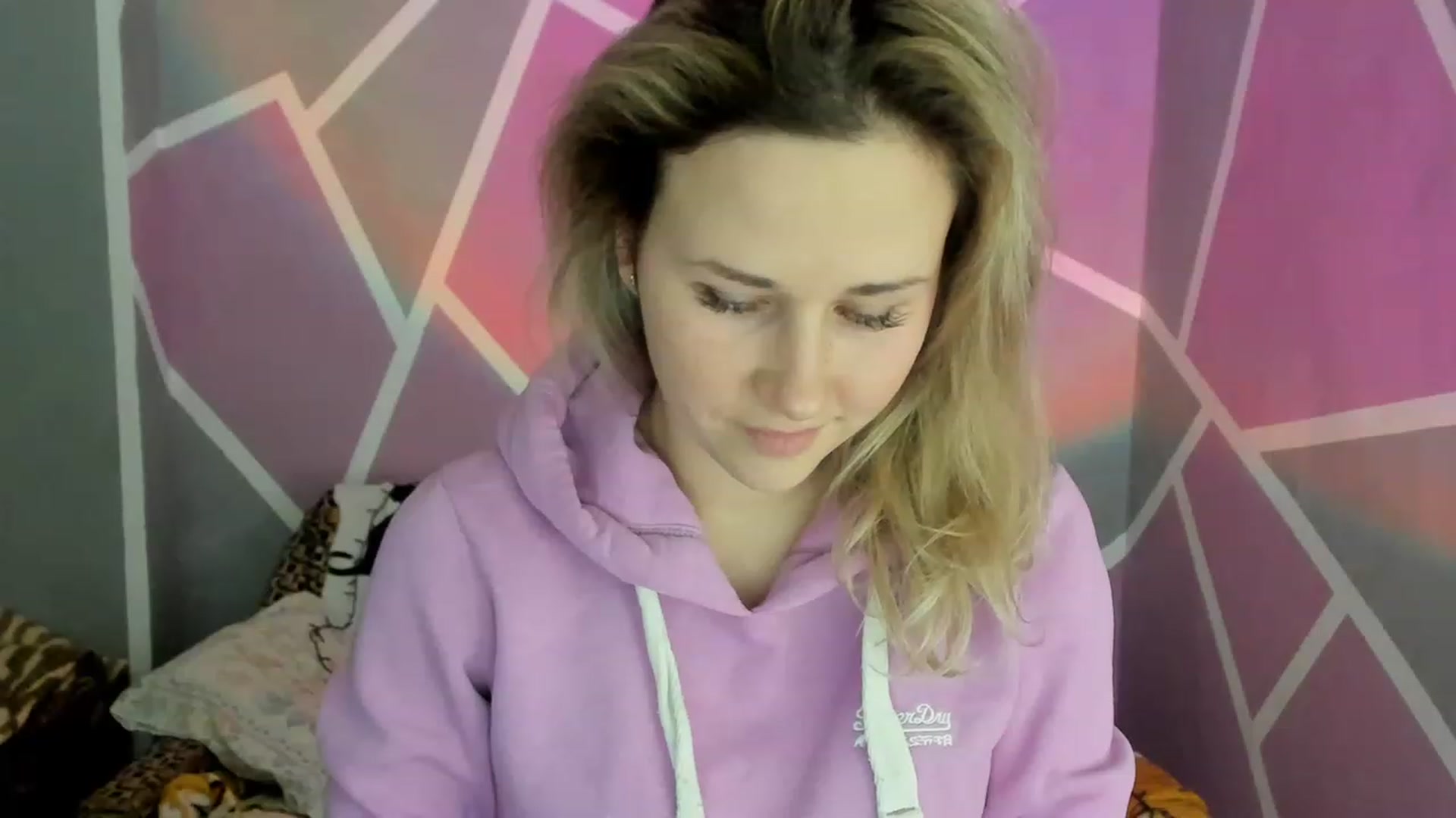 Gallery image thumbnail from Blondie_Star's myfreecams stream on, 02/02/2023, 16:22 image 14 of 20