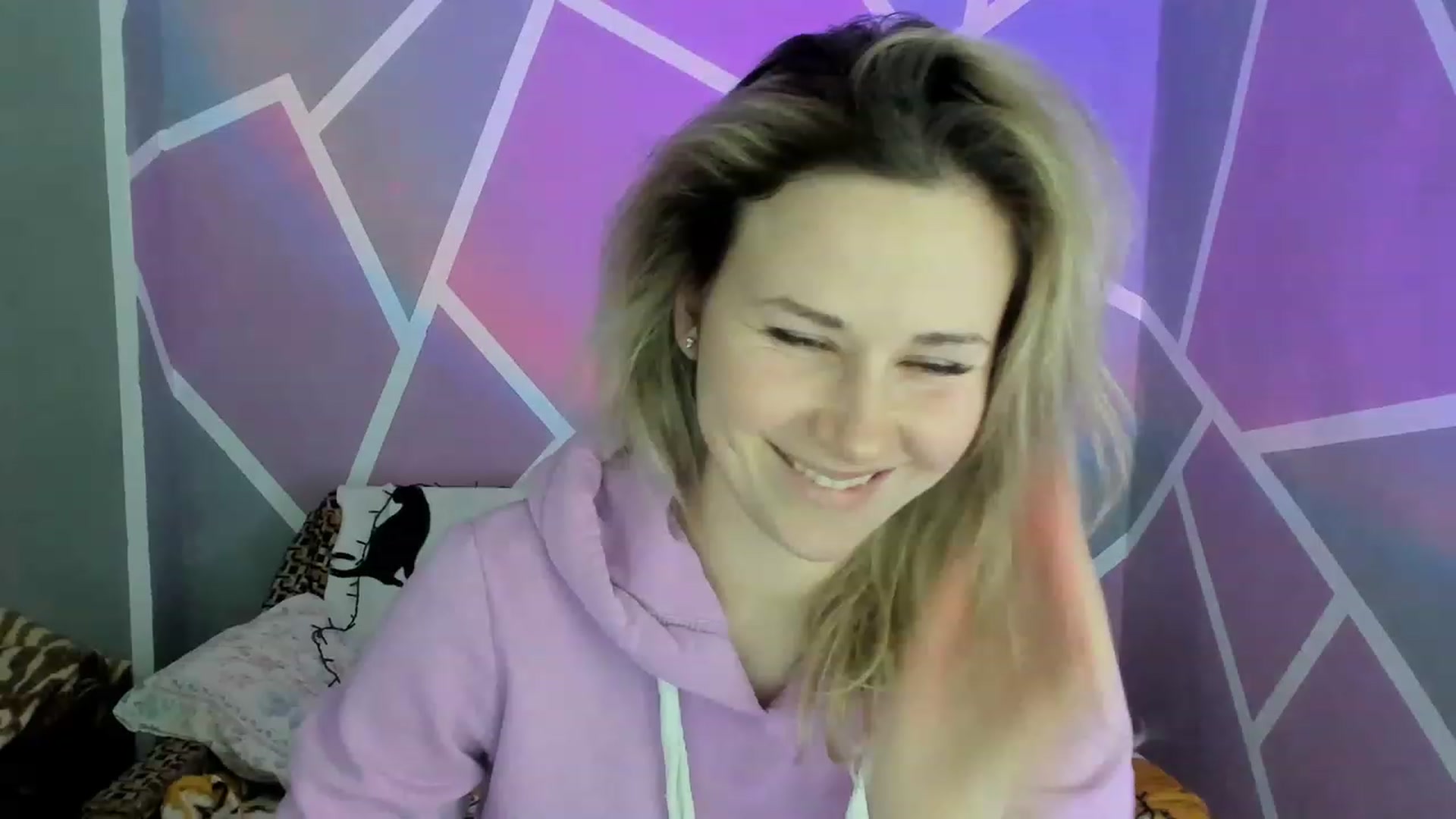 Gallery image thumbnail from Blondie_Star's myfreecams stream on, 02/02/2023, 17:00 image 1 of 20