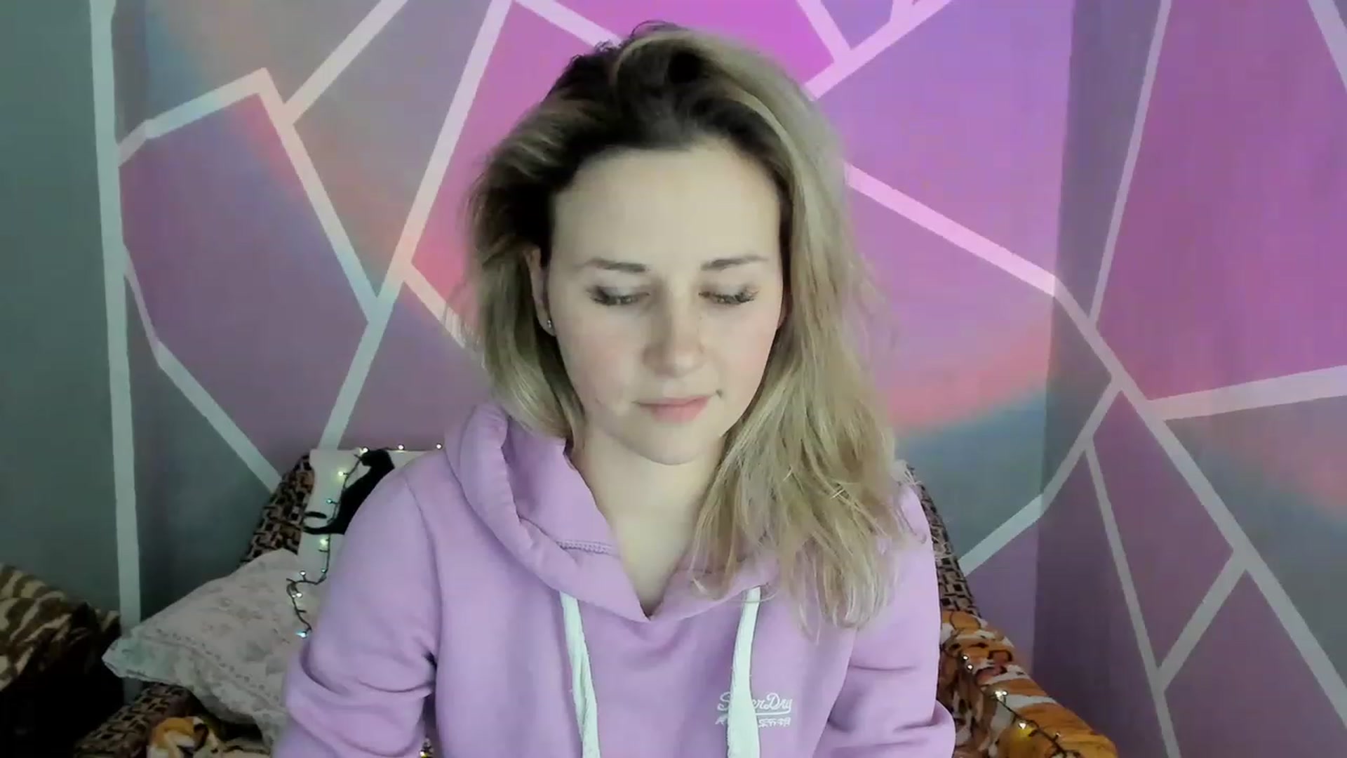 Gallery image thumbnail from Blondie_Star's myfreecams stream on, 02/02/2023, 17:00 image 14 of 20