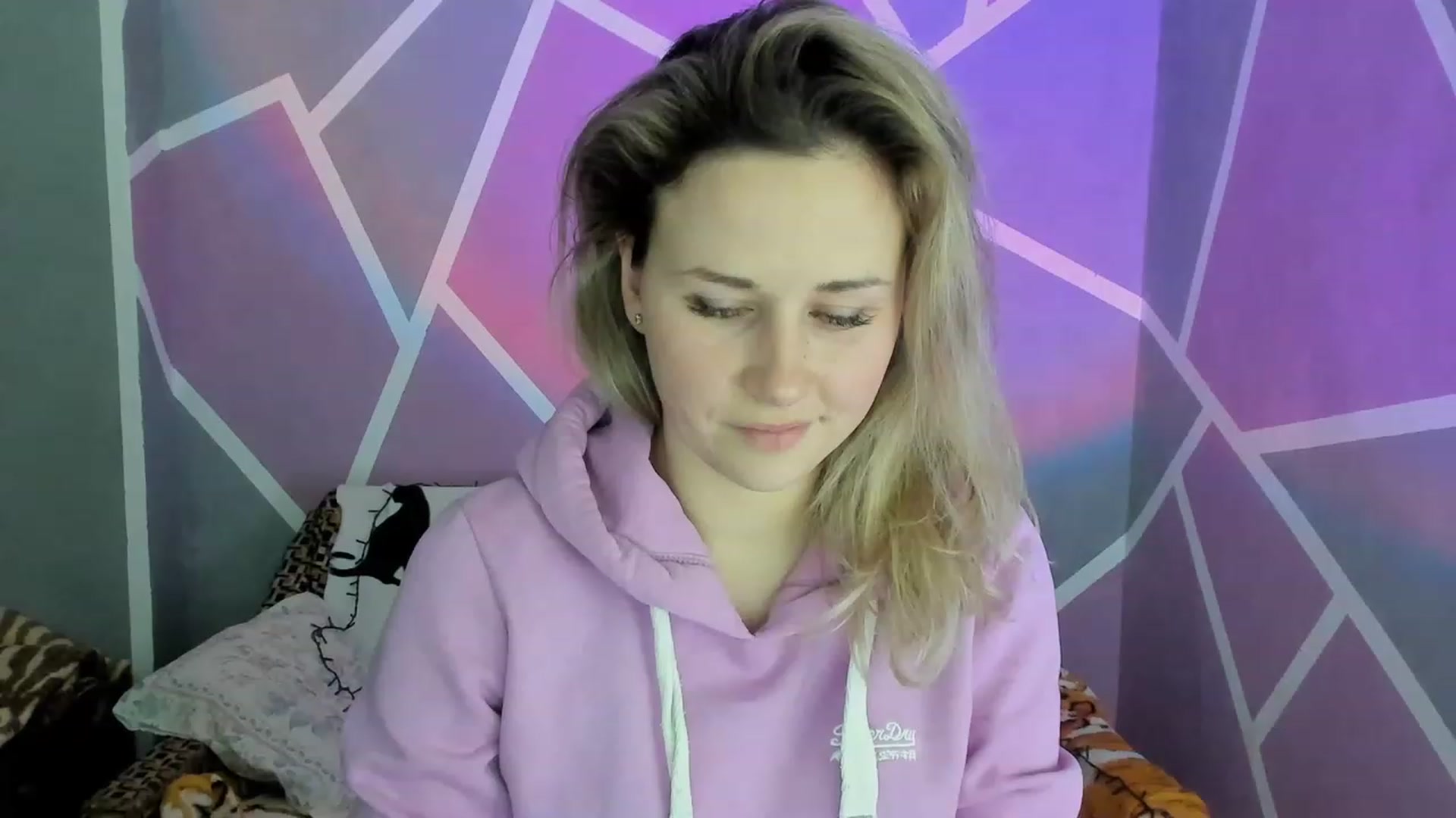 Gallery image thumbnail from Blondie_Star's myfreecams stream on, 02/02/2023, 17:00 image 19 of 20