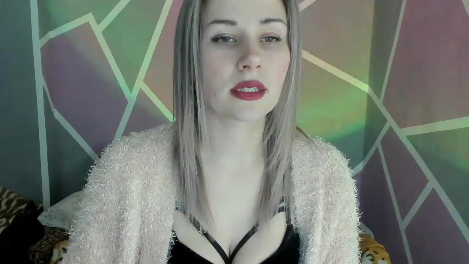 Gallery image thumbnail from Blondie_Star's myfreecams stream on, 02/06/2023, 14:08 image 16 of 20