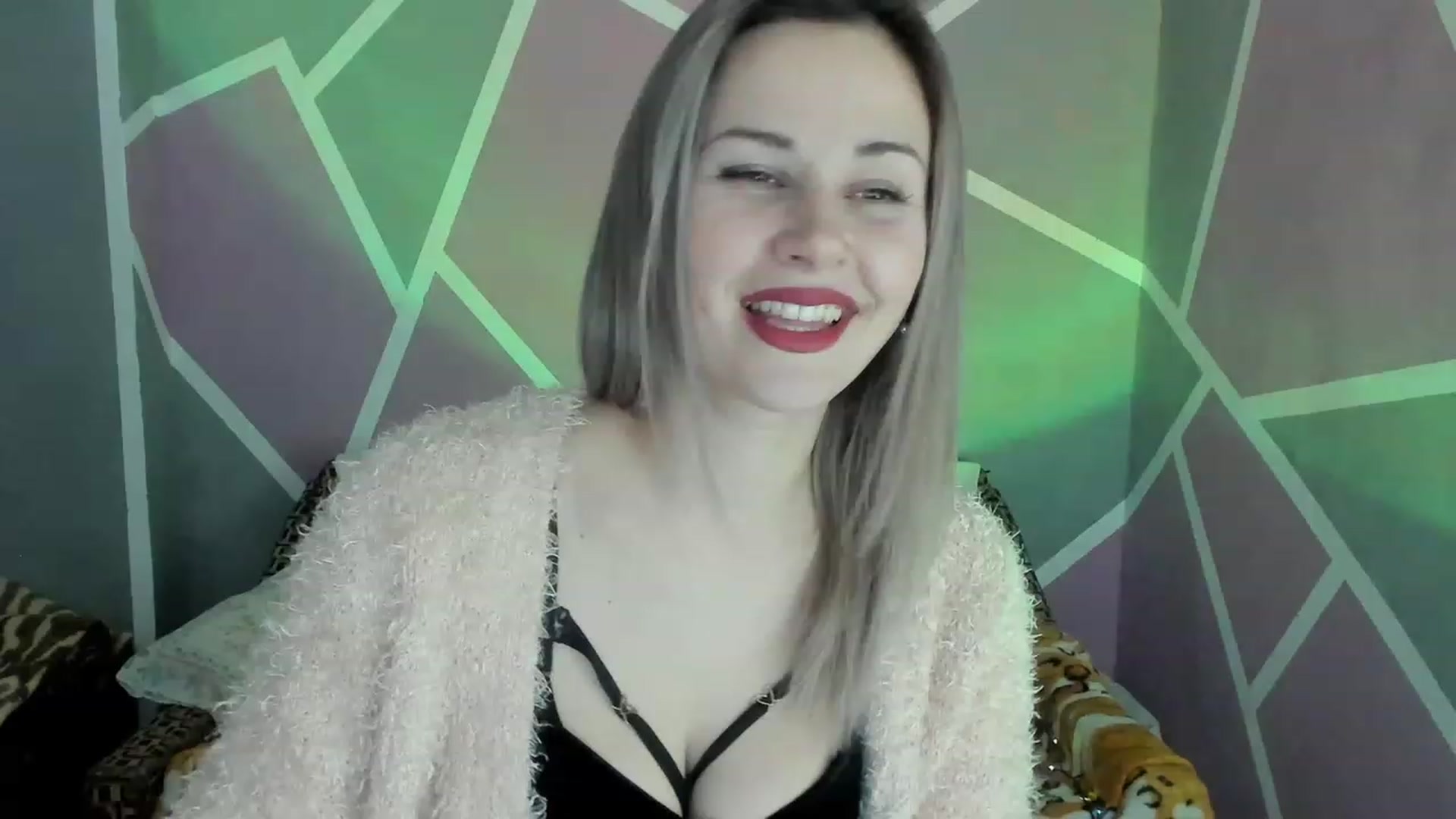 Gallery image thumbnail from Blondie_Star's myfreecams stream on, 02/06/2023, 14:08 image 8 of 20