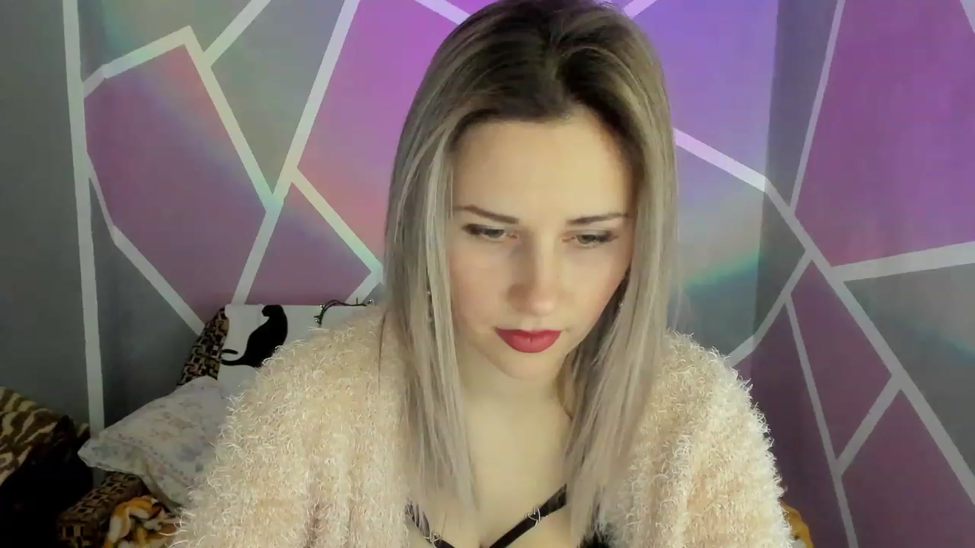Gallery image thumbnail from Blondie_Star's myfreecams stream on, 02/06/2023, 14:08 image 15 of 20