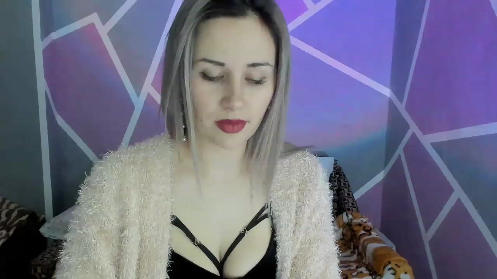 Gallery image thumbnail from Blondie_Star's myfreecams stream on, 02/06/2023, 14:08 image 6 of 20