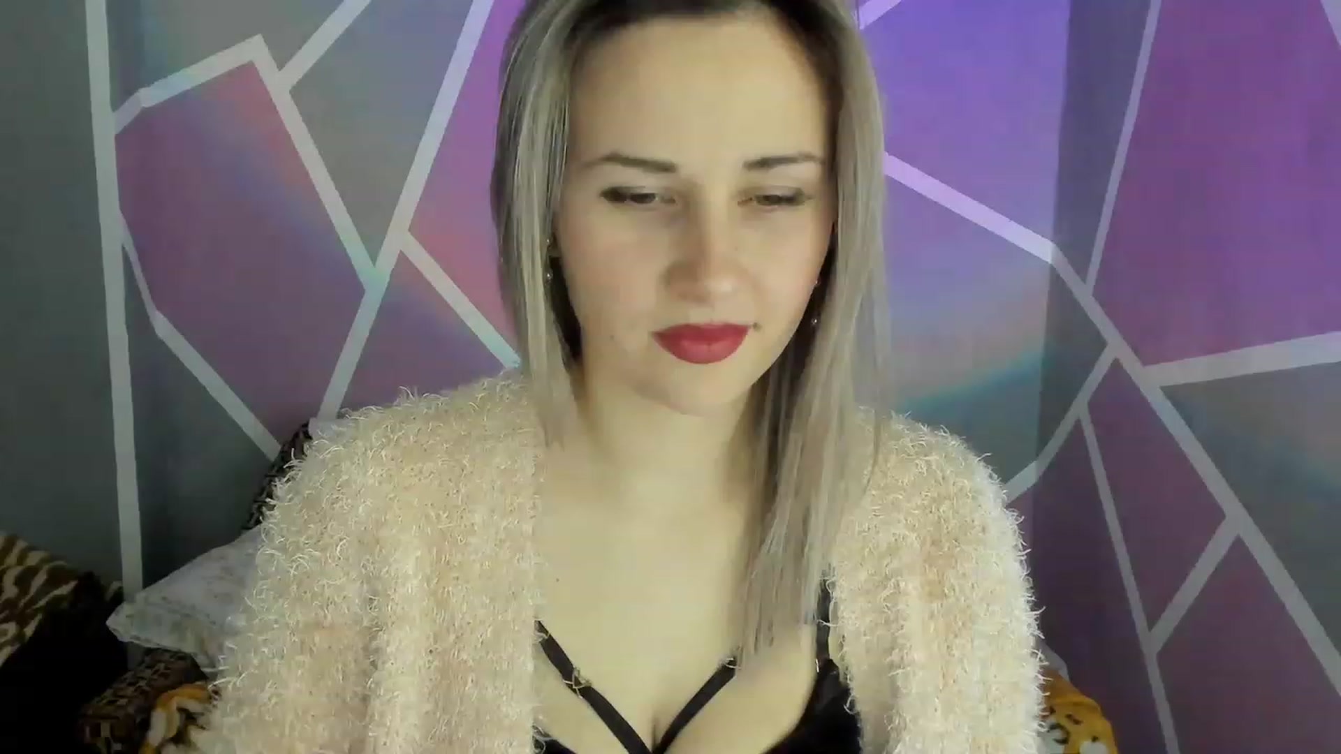 Gallery image thumbnail from Blondie_Star's myfreecams stream on, 02/06/2023, 14:08 image 13 of 20