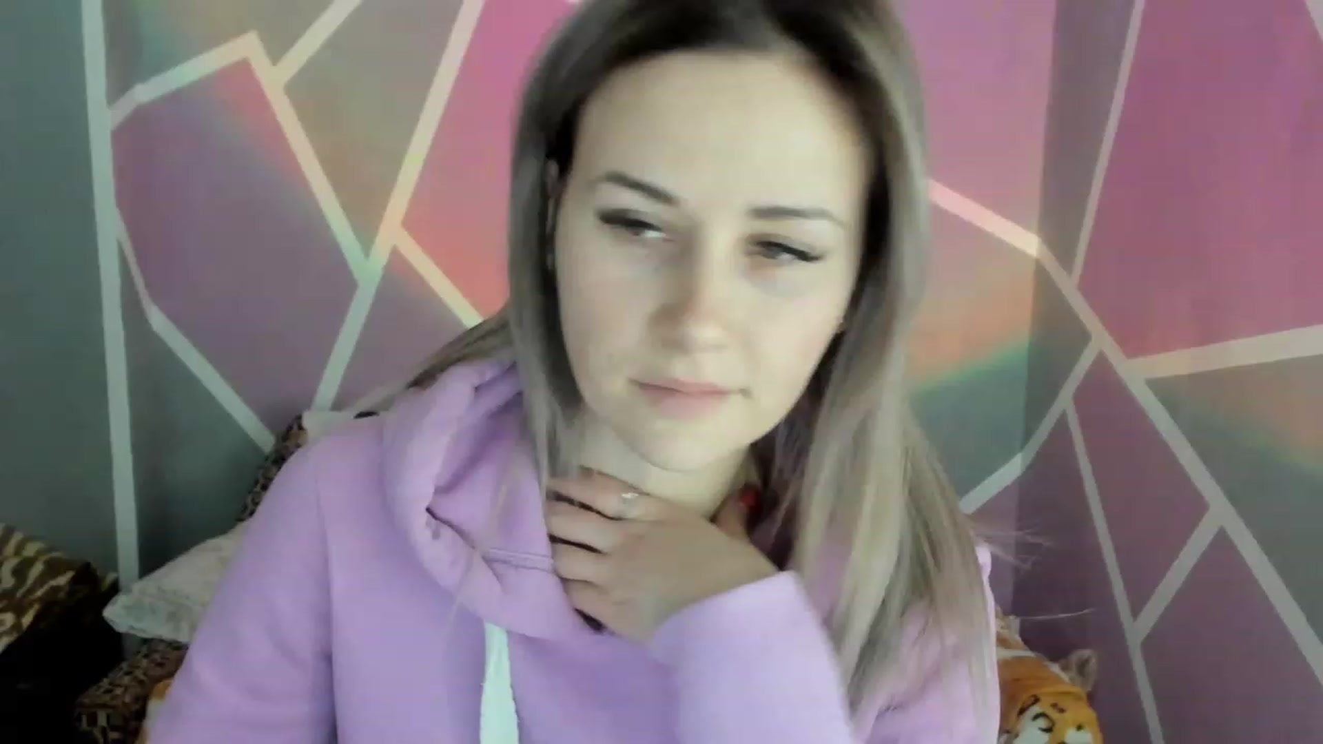 Gallery image thumbnail from Blondie_Star's myfreecams stream on, 02/07/2023, 16:10 image 6 of 20
