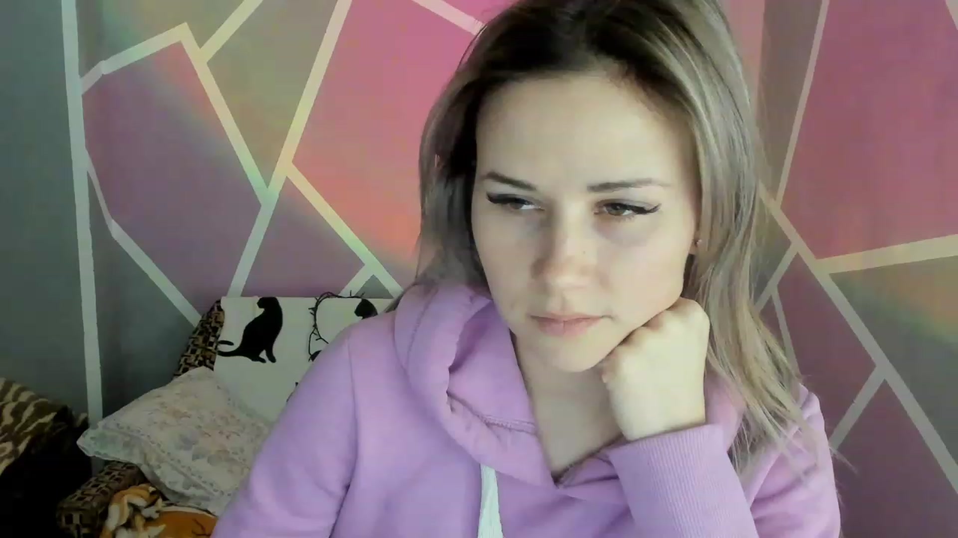 Gallery image thumbnail from Blondie_Star's myfreecams stream on, 02/07/2023, 16:10 image 4 of 20