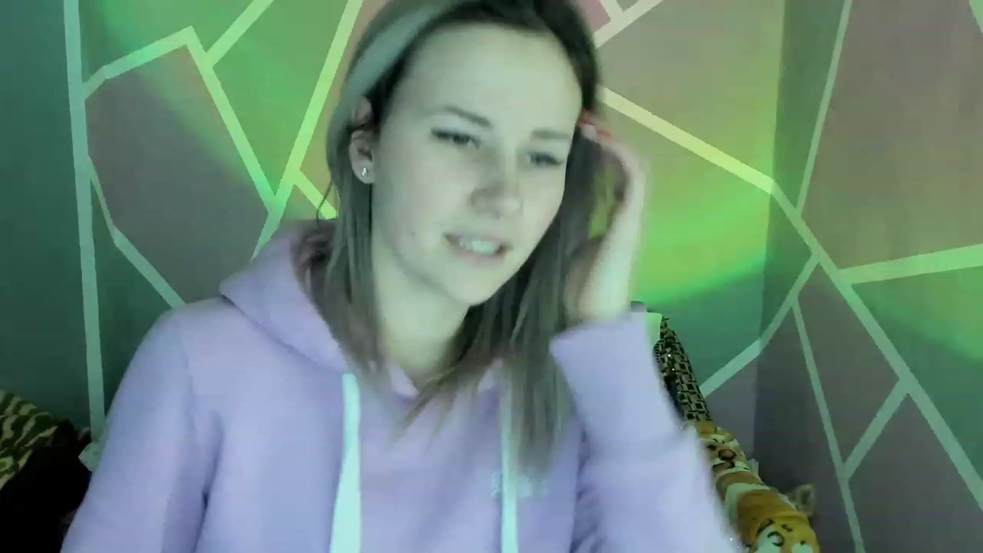 Gallery image thumbnail from Blondie_Star's myfreecams stream on, 02/07/2023, 16:10 image 16 of 20