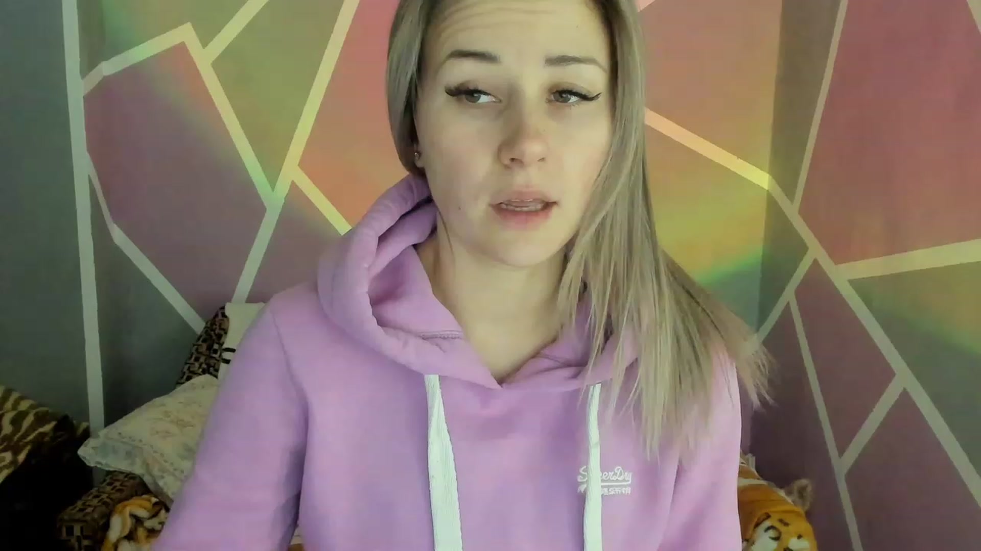 Gallery image thumbnail from Blondie_Star's myfreecams stream on, 02/07/2023, 16:10 image 1 of 20
