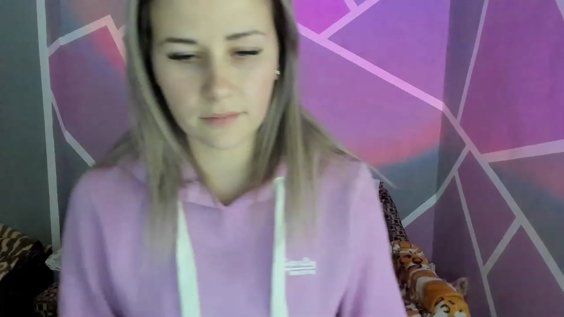 Gallery image thumbnail from Blondie_Star's myfreecams stream on, 02/07/2023, 16:10 image 13 of 20