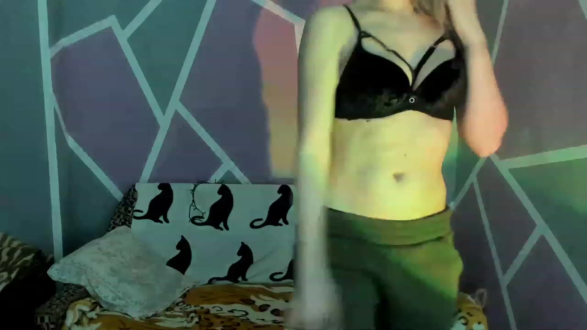 Gallery image thumbnail from Blondie_Star's myfreecams stream on, 02/09/2023, 17:31 image 1 of 20