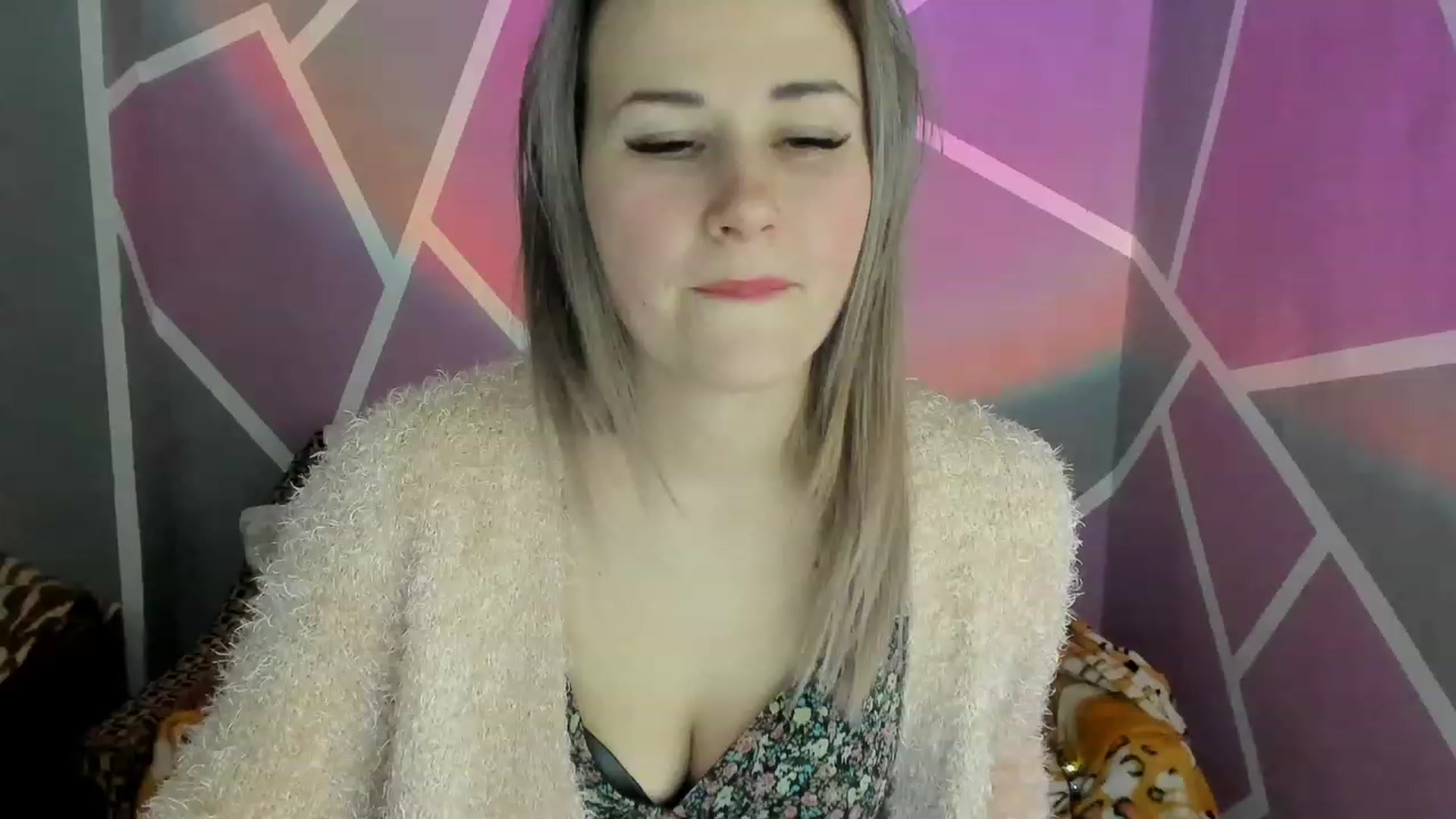 Gallery image thumbnail from Blondie_Star's myfreecams stream on, 02/10/2023, 16:32 image 13 of 20
