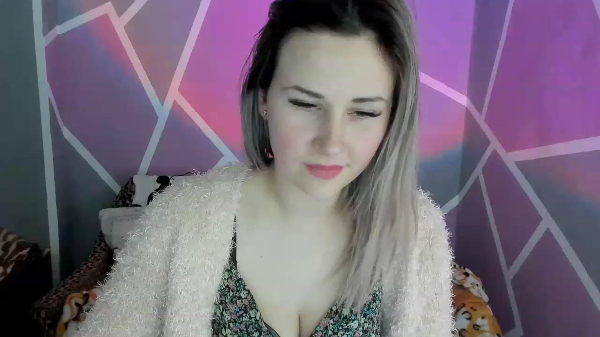 Gallery image thumbnail from Blondie_Star's myfreecams stream on, 02/10/2023, 16:32 image 18 of 20