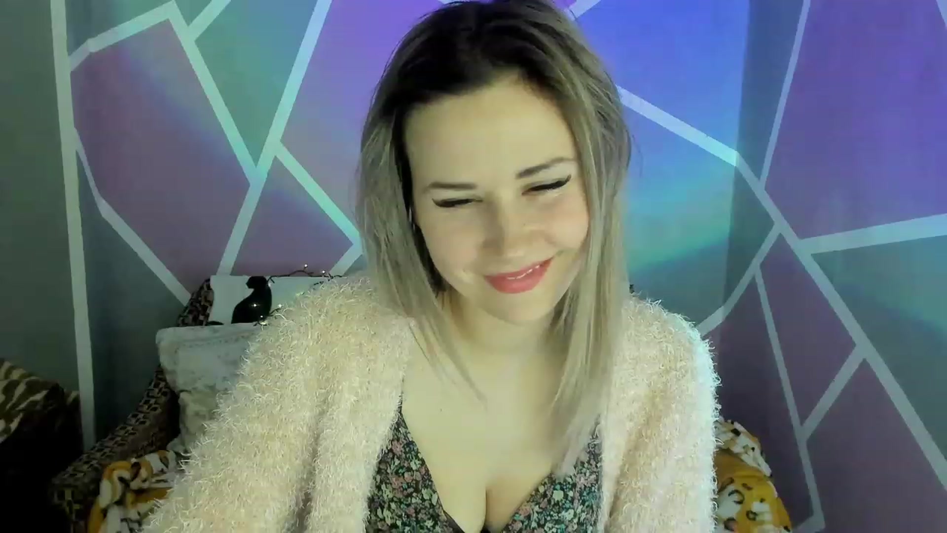 Gallery image thumbnail from Blondie_Star's myfreecams stream on, 02/10/2023, 16:32 image 3 of 20