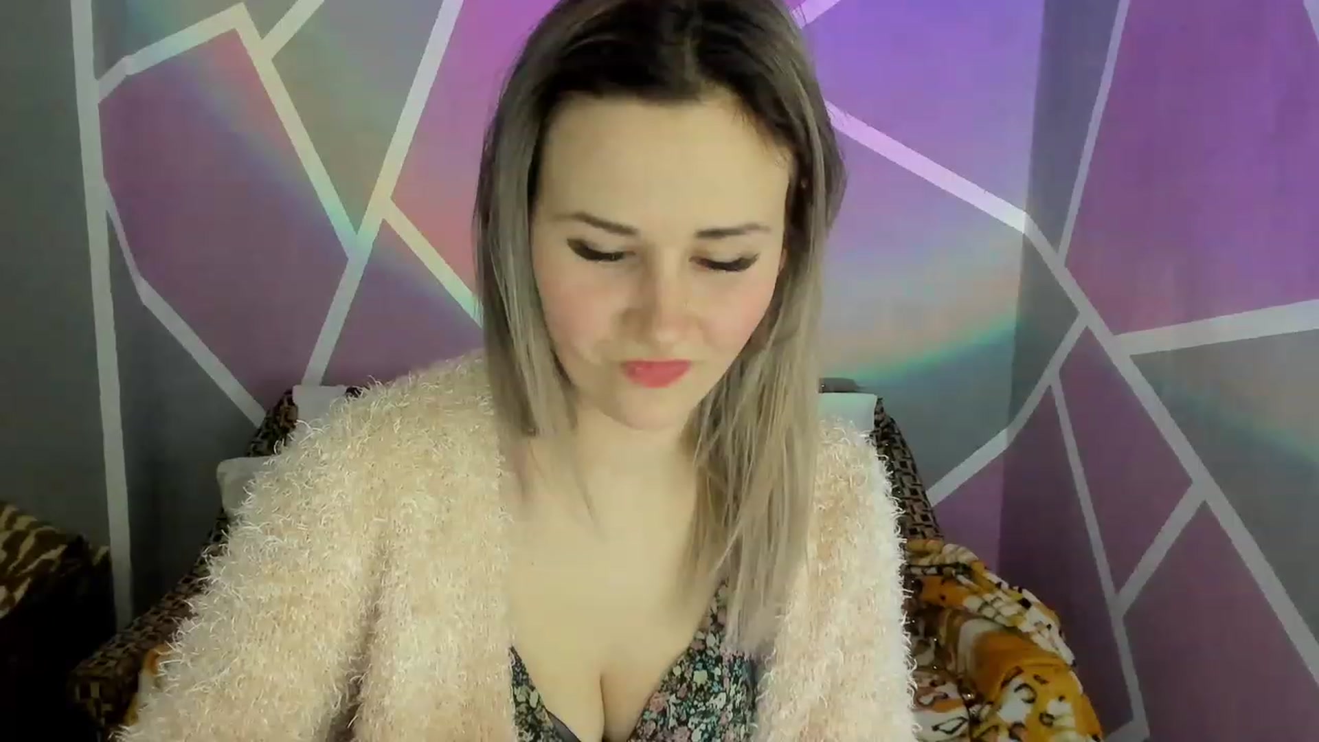 Gallery image thumbnail from Blondie_Star's myfreecams stream on, 02/10/2023, 16:32 image 14 of 20