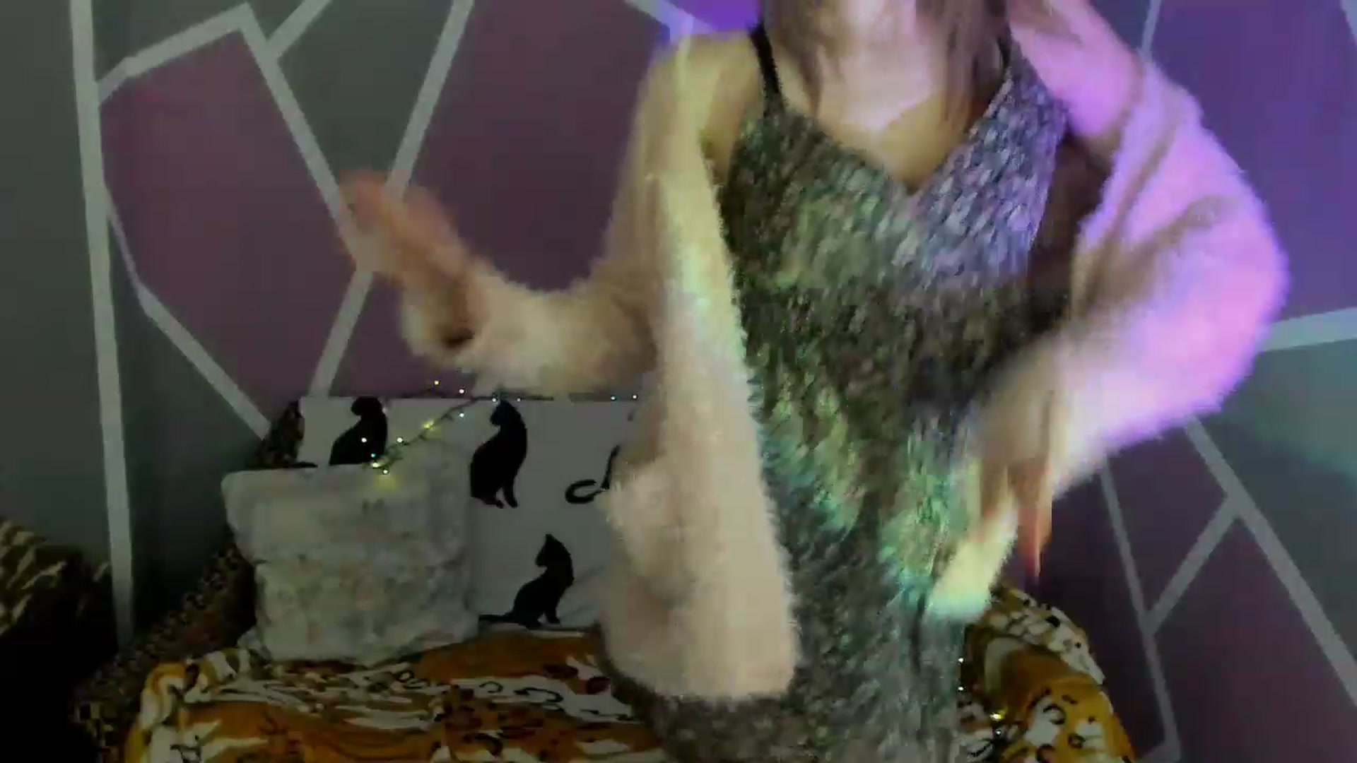 Gallery image thumbnail from Blondie_Star's myfreecams stream on, 02/10/2023, 16:32 image 15 of 20